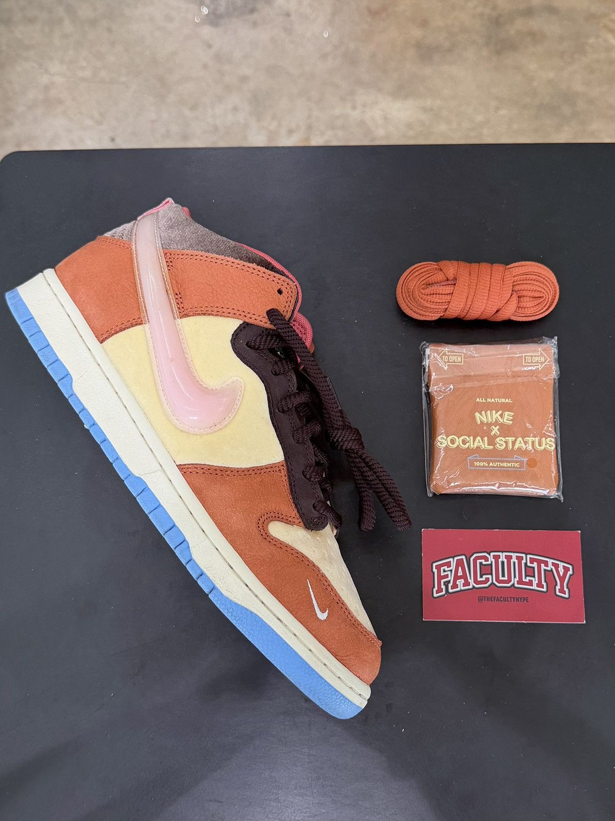 Nike × Social Status Nike Dunk Mid Social Status Chocolate Milk Size 9 (2021) Size US 9 / EU 42 - 11 Thumbnail