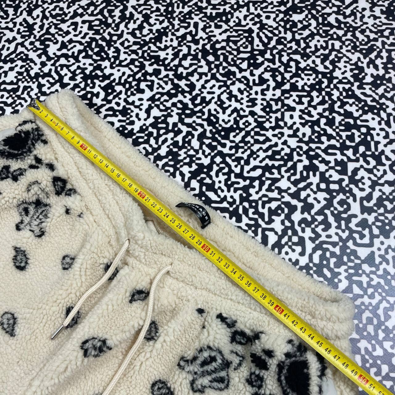 Menace Vintage Y2K Menace Bandana Synchilla Style Rap Shorts Size US 36 / EU 52 - 9 Thumbnail