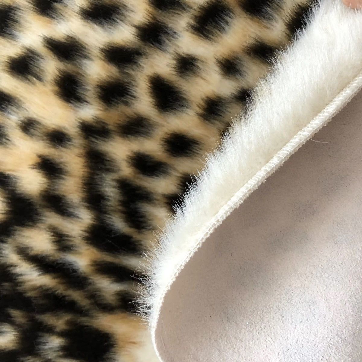 Handmade Handmade Plush Faux Fur Leopard Carpet Rug Size ONE SIZE - 5 Thumbnail