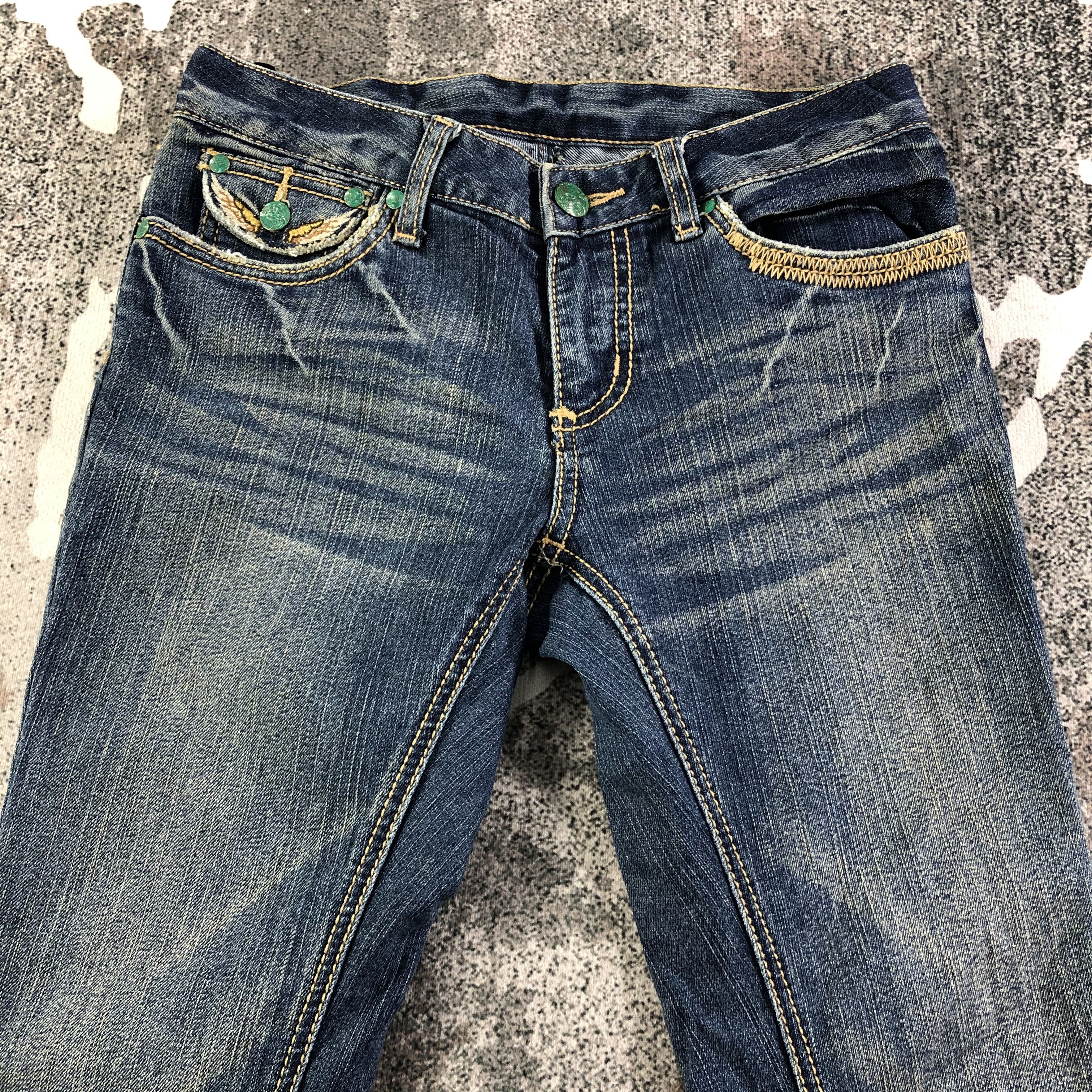 Japanese Brand Japanese Brand Faded Blue Flare Jeans KJ1940 Size US 26 / EU 42 - 3 Thumbnail