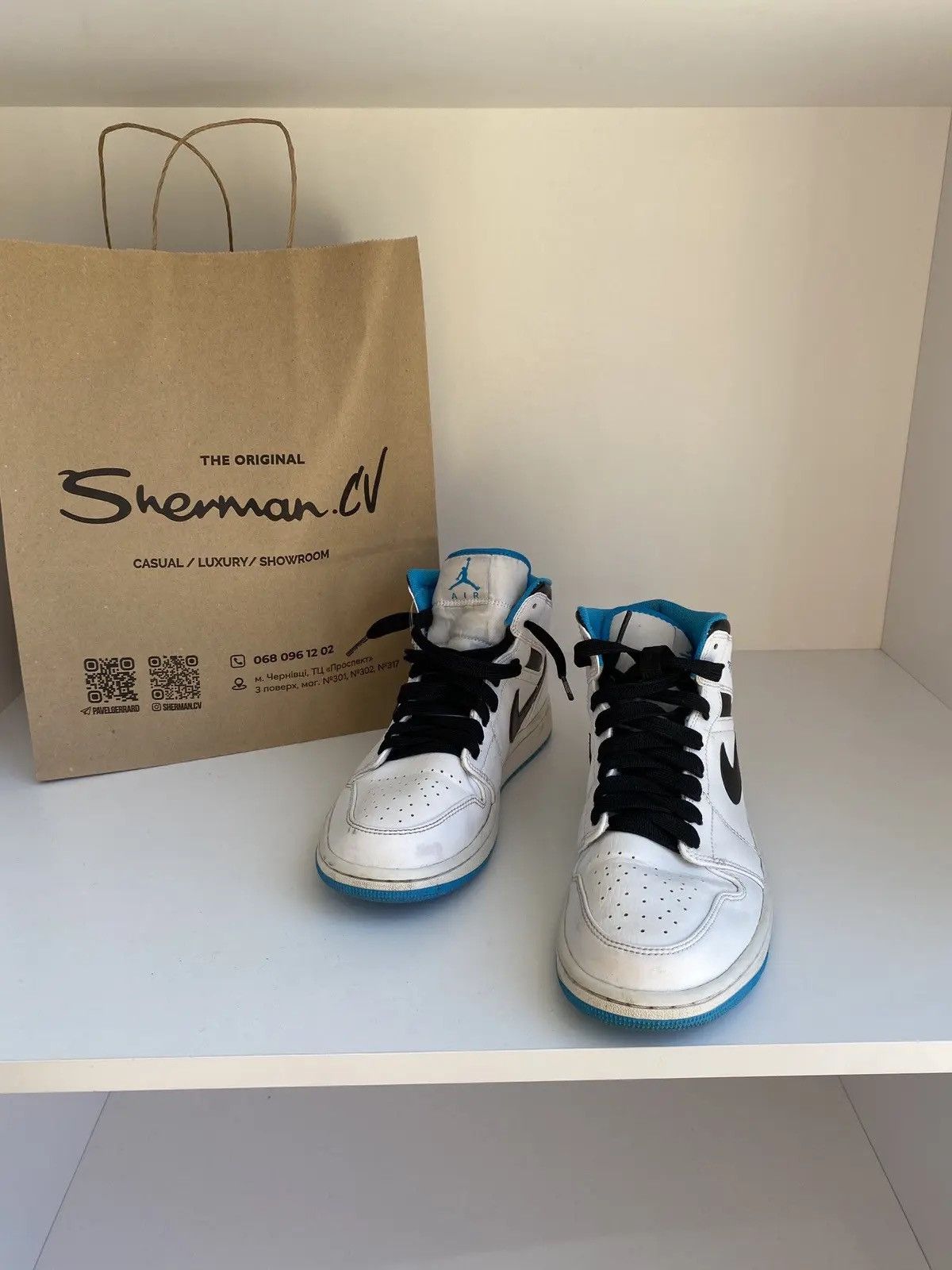 Nike × Vintage Nike Air Jordan 1 Mid White Laser Blue Black Mens Rare Size US 9 / EU 42 - 3 Thumbnail
