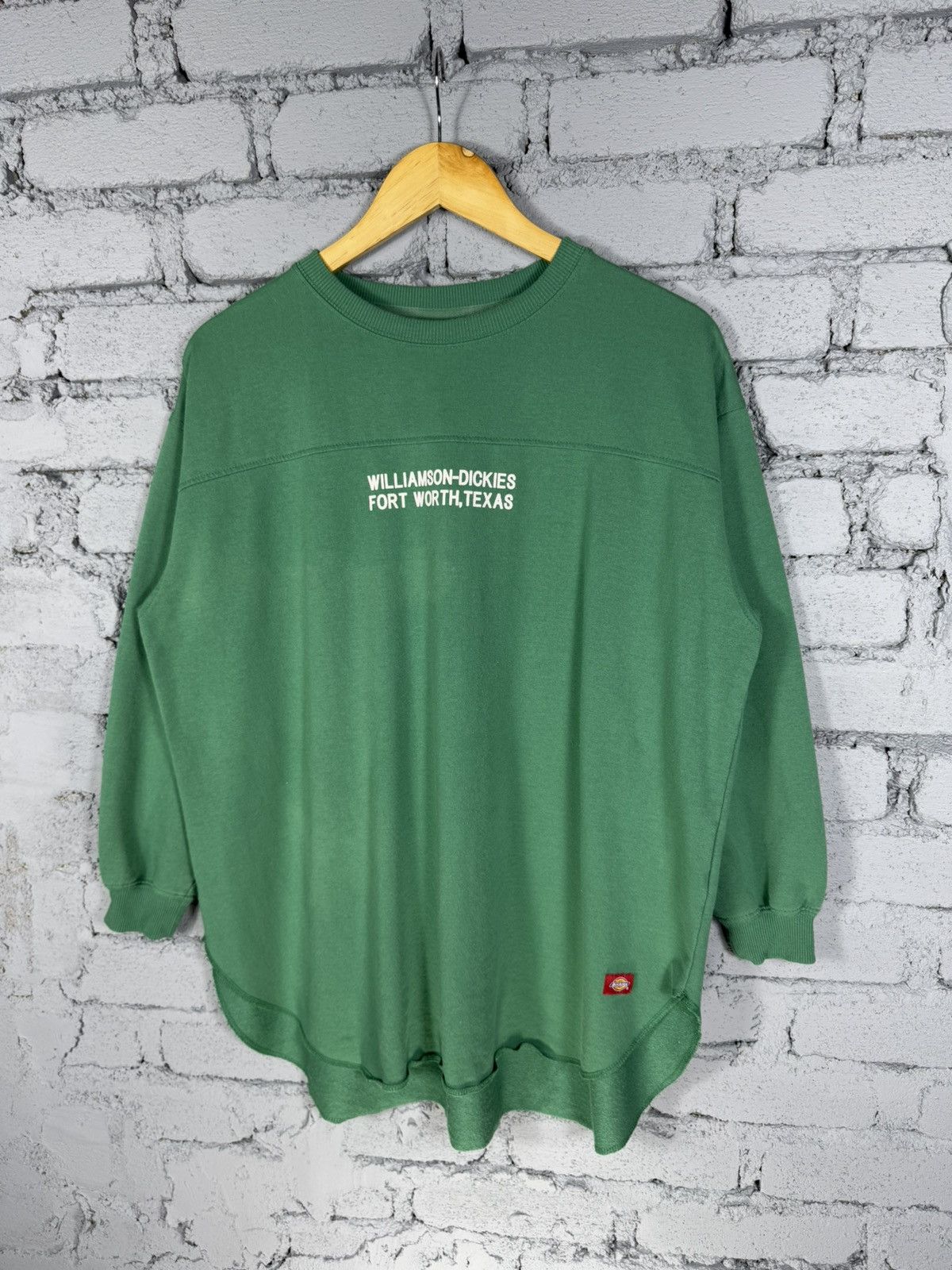 Dickies Vintage Dickies Backhit Big Logo Basic Sweatshirt Size US L / EU 52-54 / 3 - 4 Thumbnail