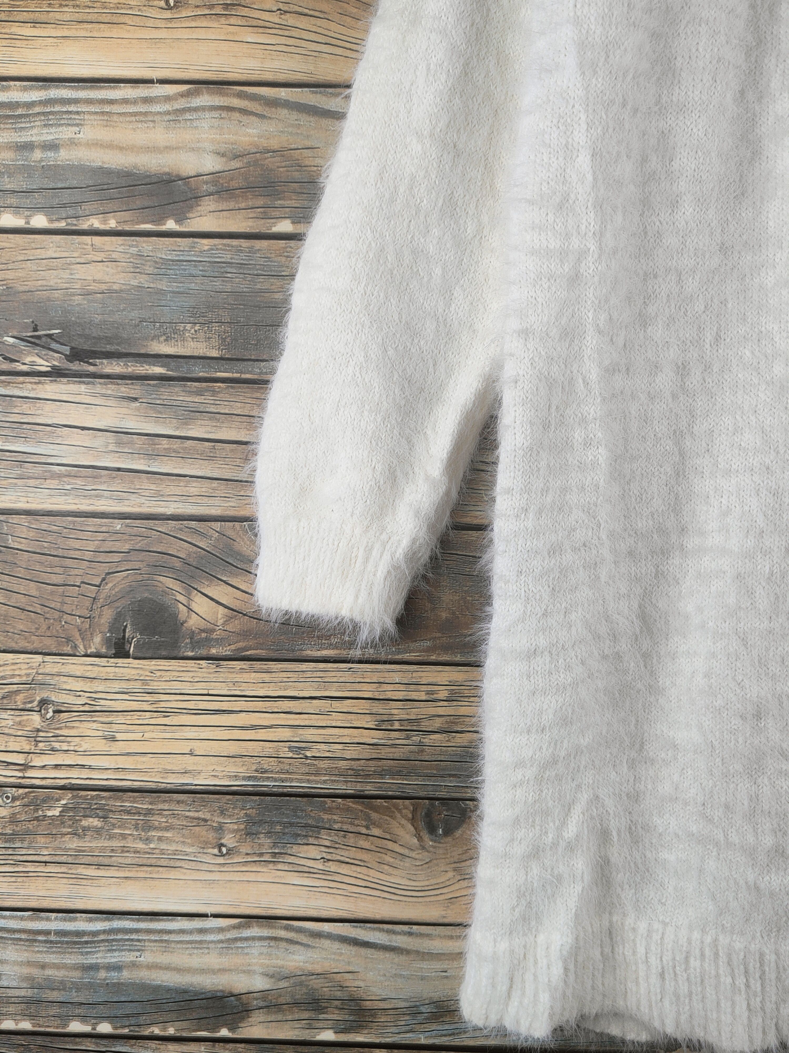Japanese Brand DL Glacier Ivory Fur Mohair shaggy Knitwear Cardigan #46-911 Size M / US 6-8 / IT 42-44 - 3 Thumbnail