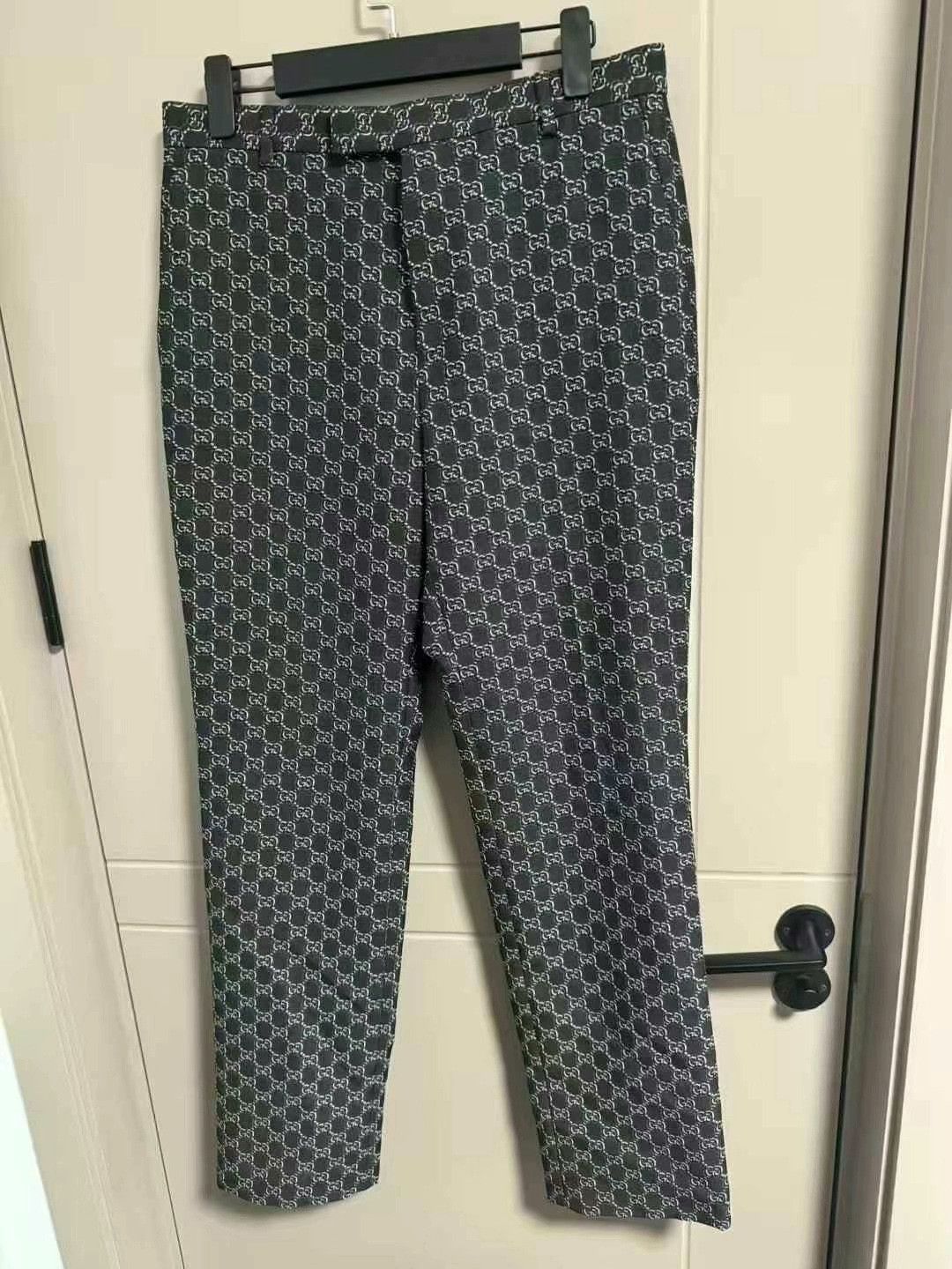 Gucci gucci logo print long pants Size US 31 - 1 Thumbnail