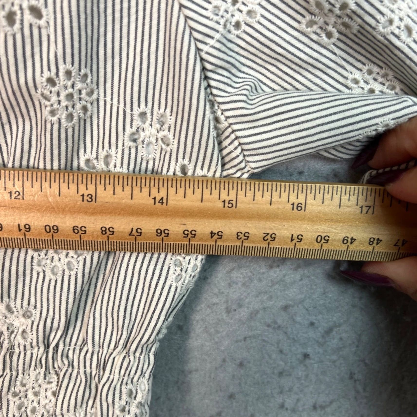 Madewell Madewell Embroidered Striped Puff-Sleeve Mini Dress Smocked Waist Button Front Size S / US 4 / IT 40 - 5 Thumbnail