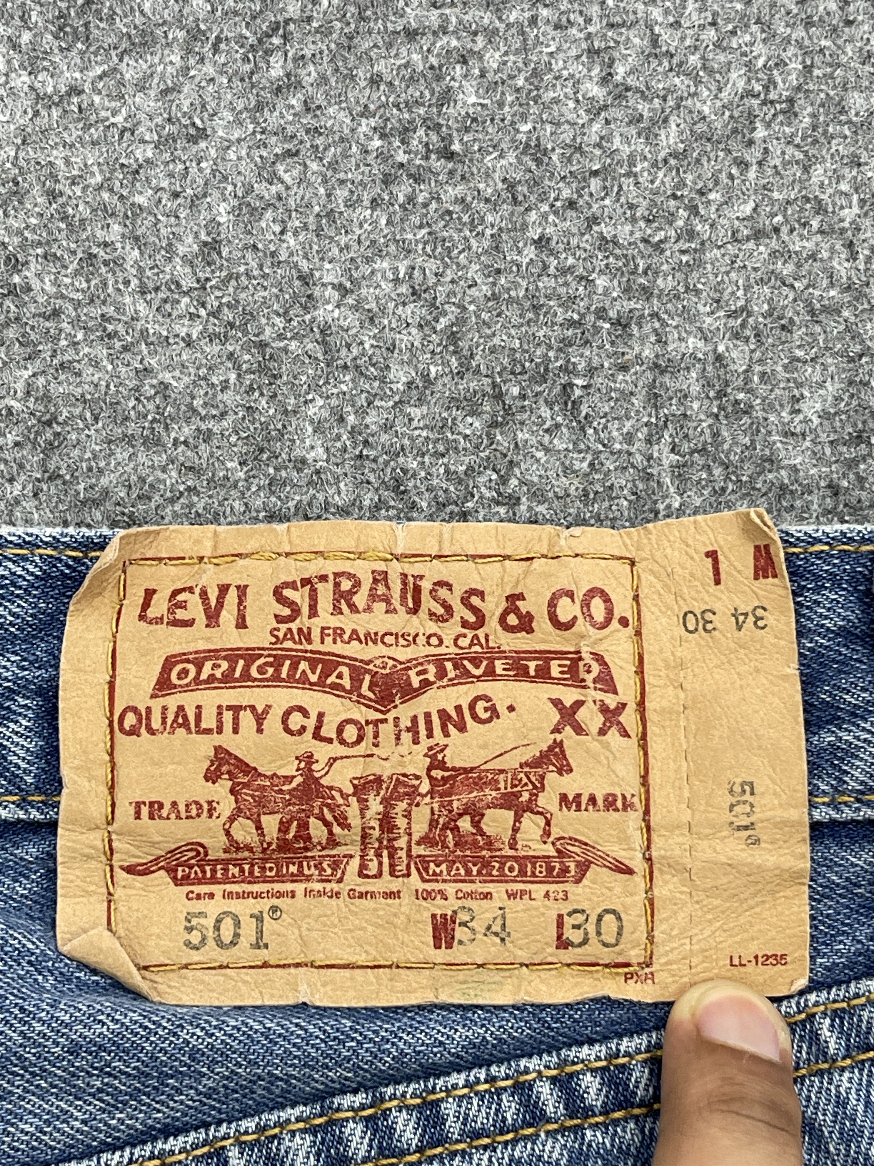 Levi's × Vintage Vintage Levis 501 Light Washed Jeans Size US 33 - 5 Thumbnail