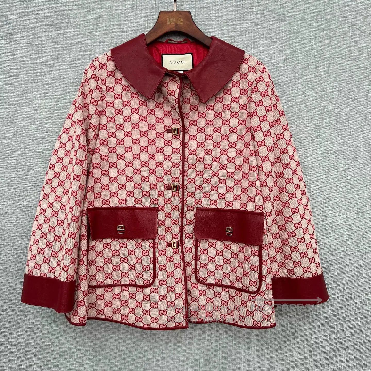 Gucci Gucci Red Logo Women's Jacket. Size S / US 4 / IT 40 - 1 Thumbnail
