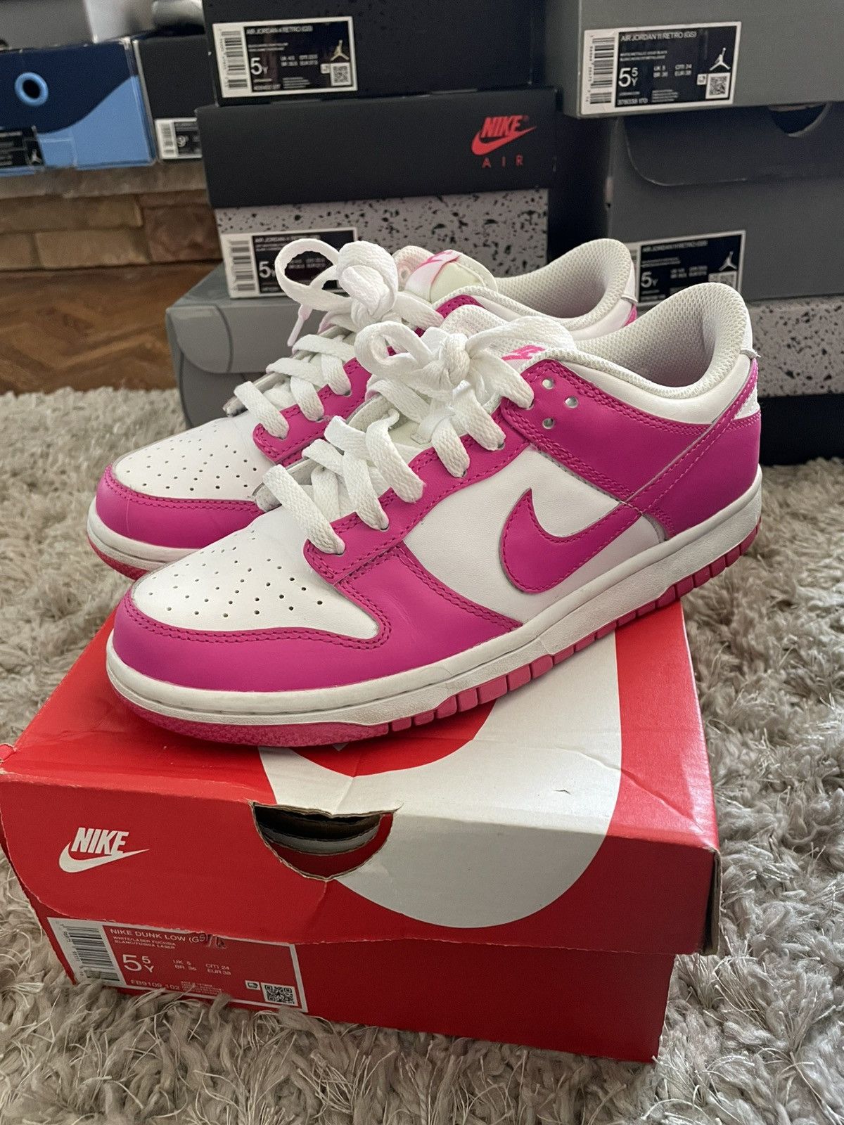 Nike Nike Dunk Low Laser Fushsia Size US 5.5 / EU 38 - 1 Thumbnail