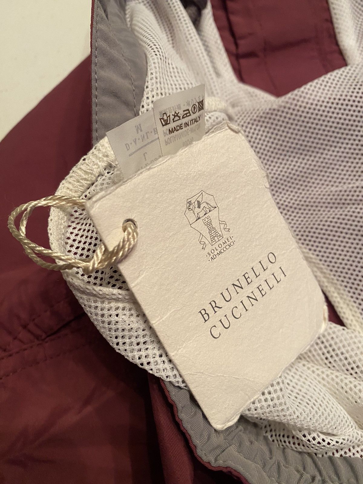 Brunello Cucinelli Brunello Cucinelli 🇮🇹 Oxblood Techno Resort Swim Shorts L NWT Size US 36 / EU 52 - 10 Thumbnail
