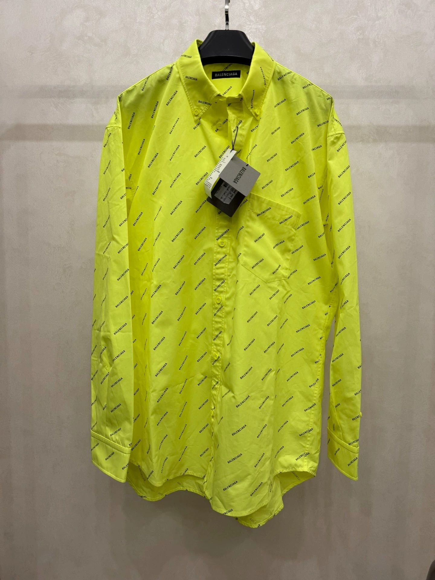 Balenciaga Balenciaga full logo fluorescent green long sleeved shirt Size US XS / EU 42 / 0 - 1 Thumbnail