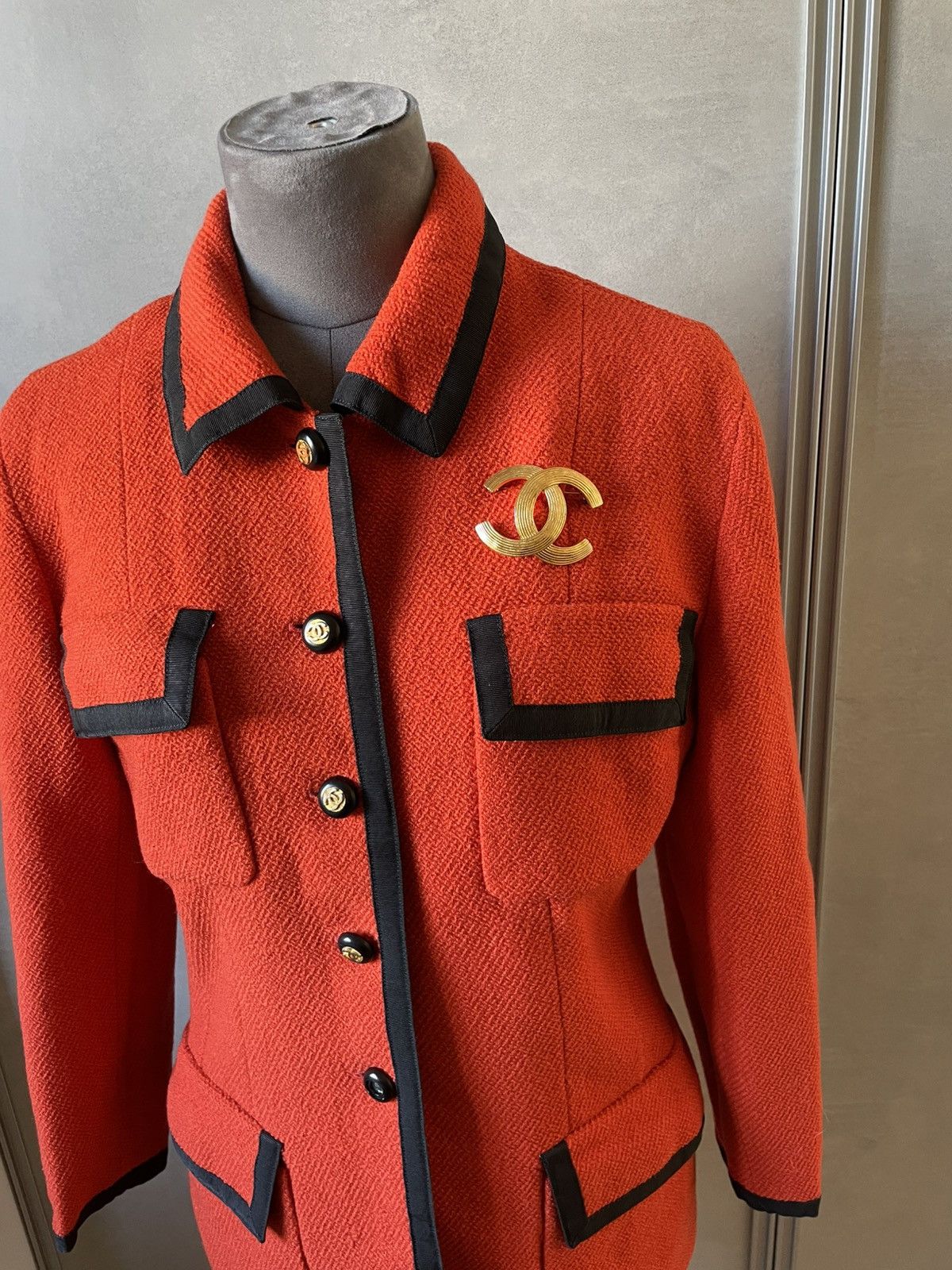 Chanel CHANEL SUIT VINTAGE TWEED. Size S / US 4 / IT 40 - 6 Thumbnail