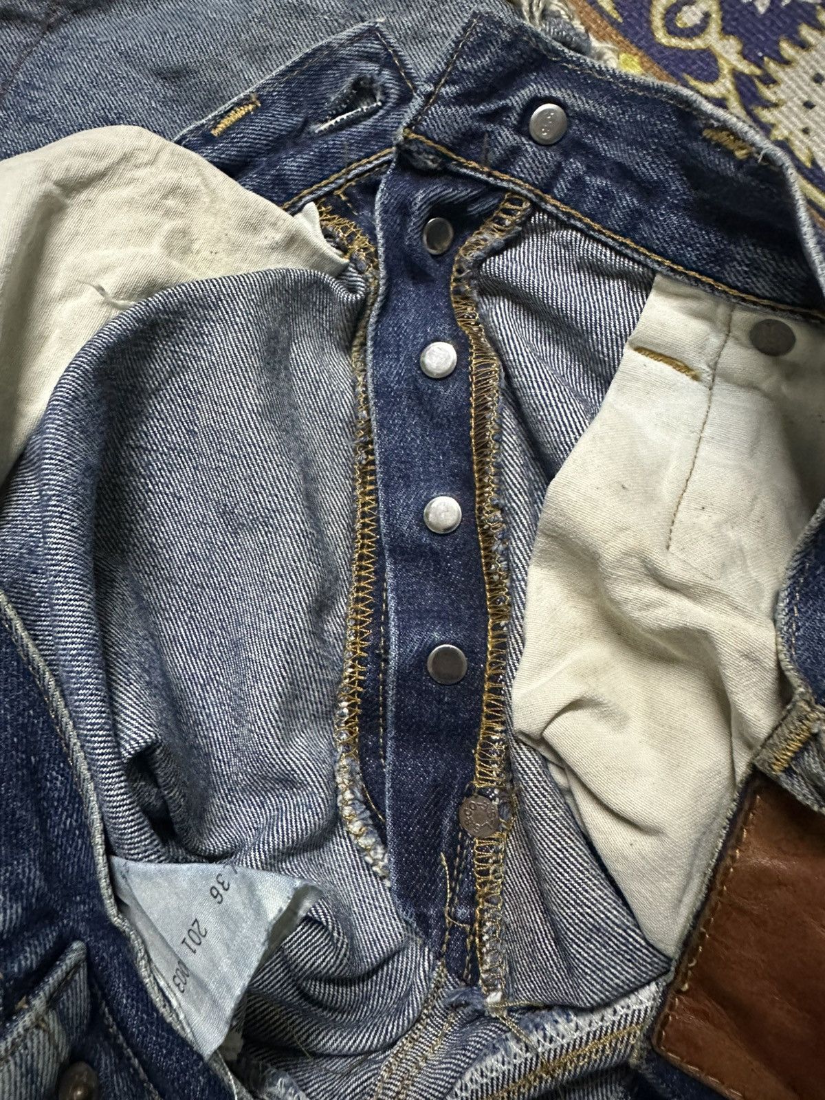 Levi's Vintage Big e pek 201 lvc buckle back 90s Size US 30 / EU 46 - 21 Thumbnail