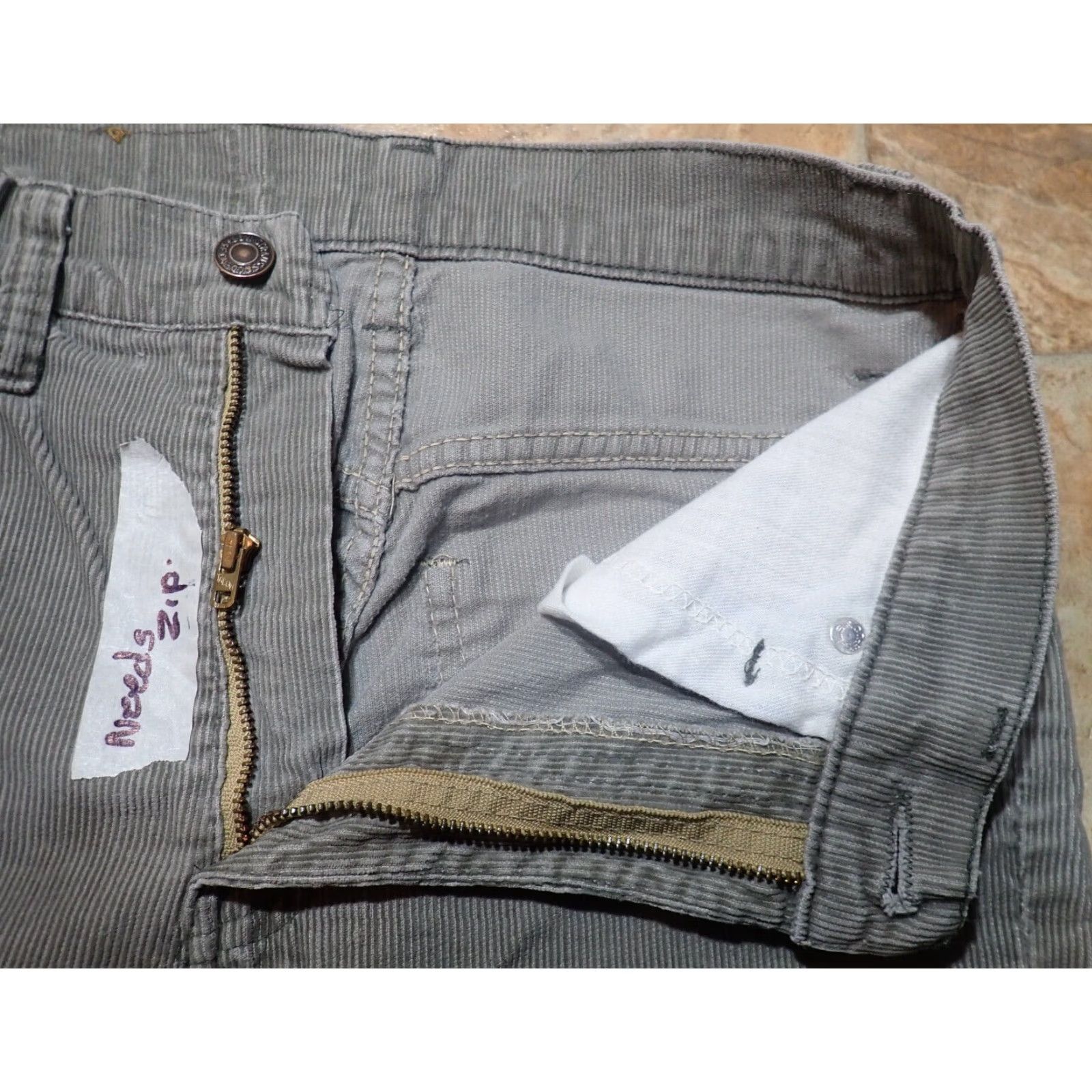 Levi's Vintage Levi's 517 Corduroy Boot Cut Pants Men’s 28 Gray Casual Retro Decades USA Size US 28 / EU 44 - 4 Thumbnail