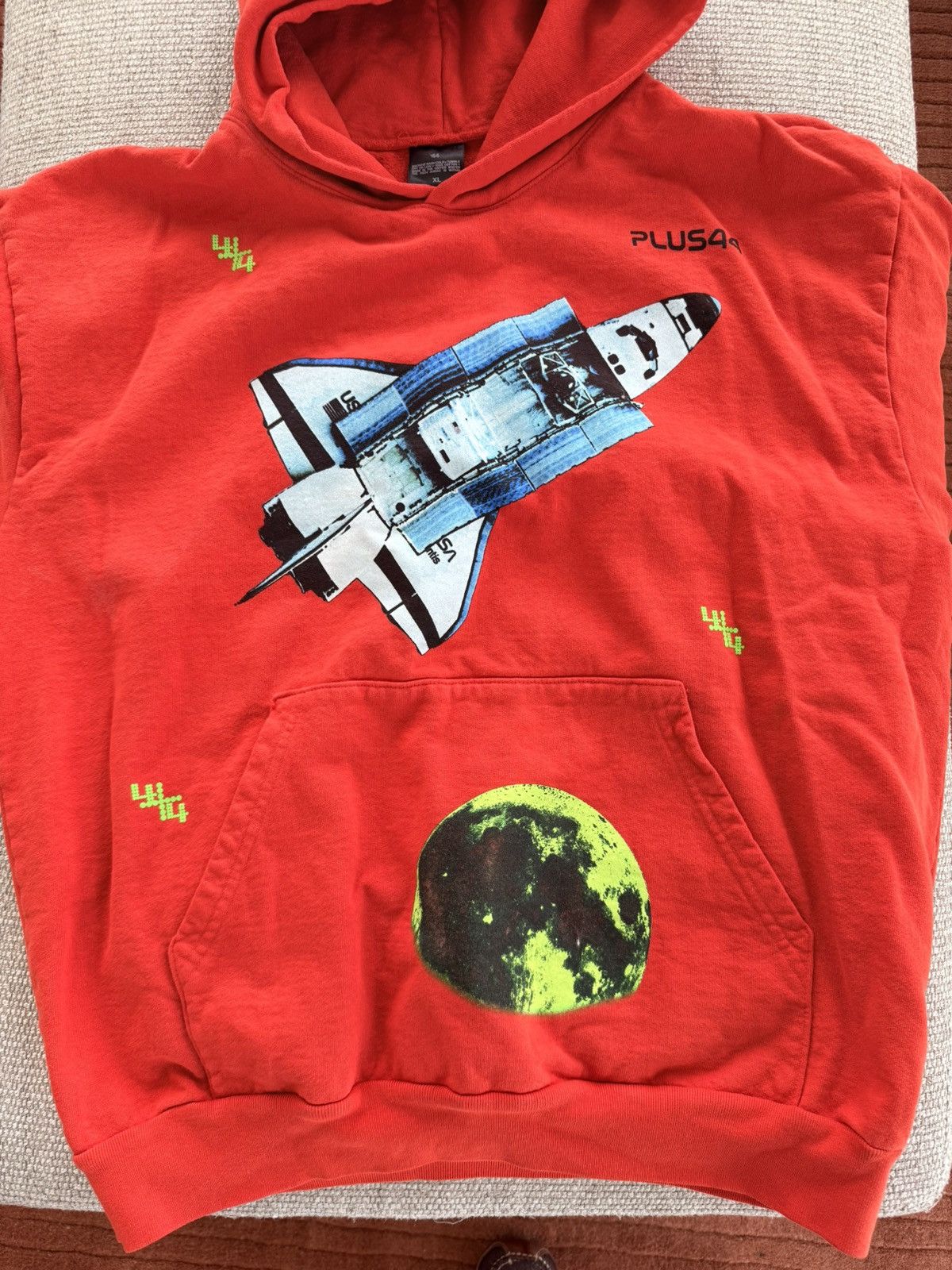 +44 Lewis Hamilton NASA Hoodie Size US XL / EU 56 / 4 - 5 Thumbnail