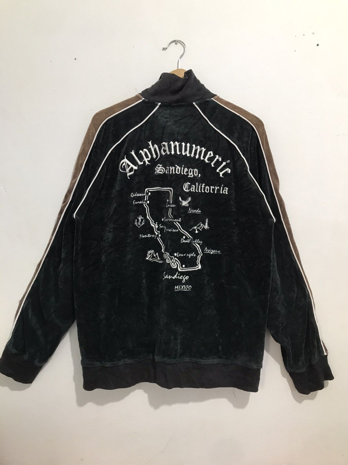 Alphanumeric Luxury Velvet Jacket Sukajan Style Alphanumeric Size US L / EU 52-54 / 3 - 2 Thumbnail