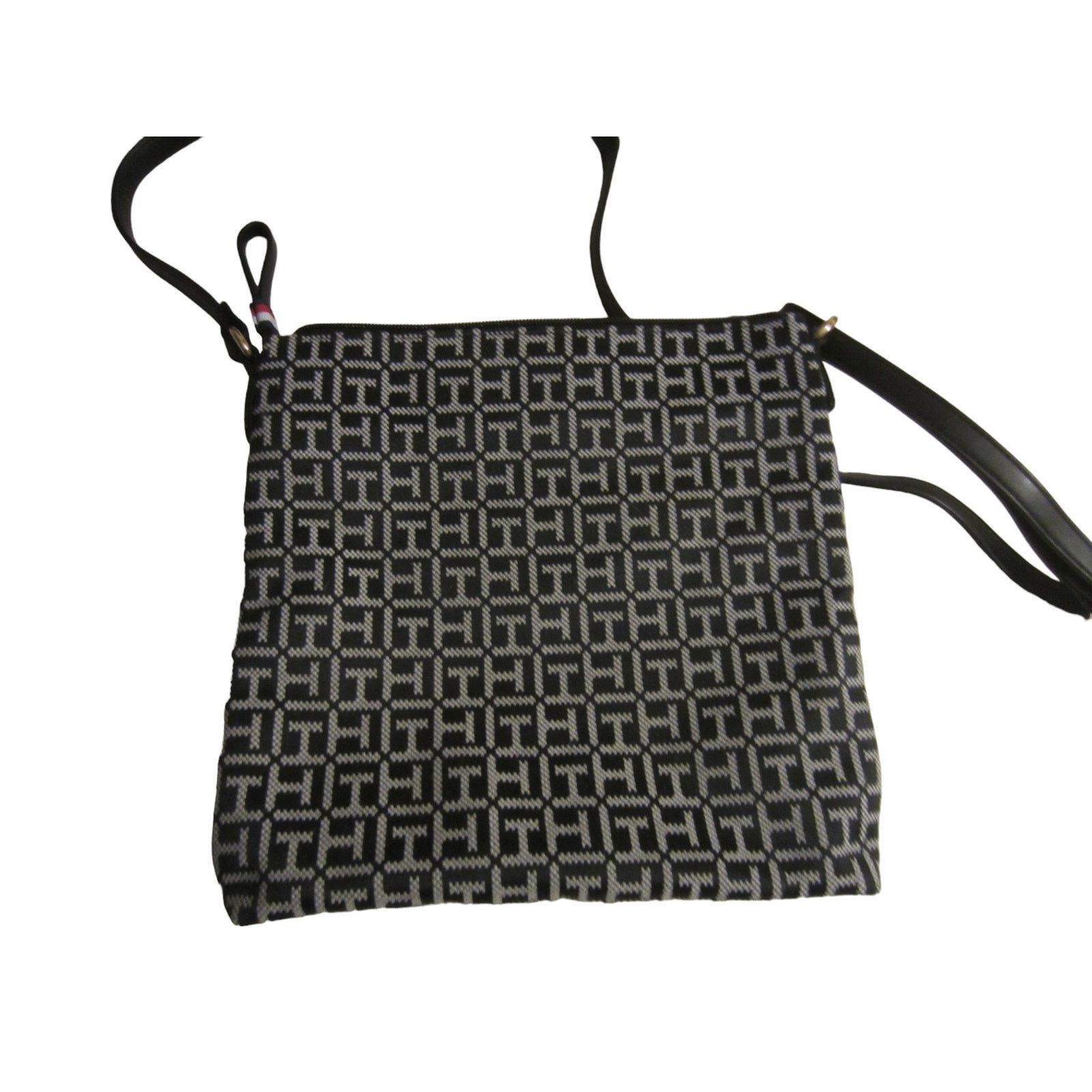 Tommy Hilfiger Y2K Streetwear Monogram Crossbody Bag Black White Size ONE SIZE - 11 Thumbnail