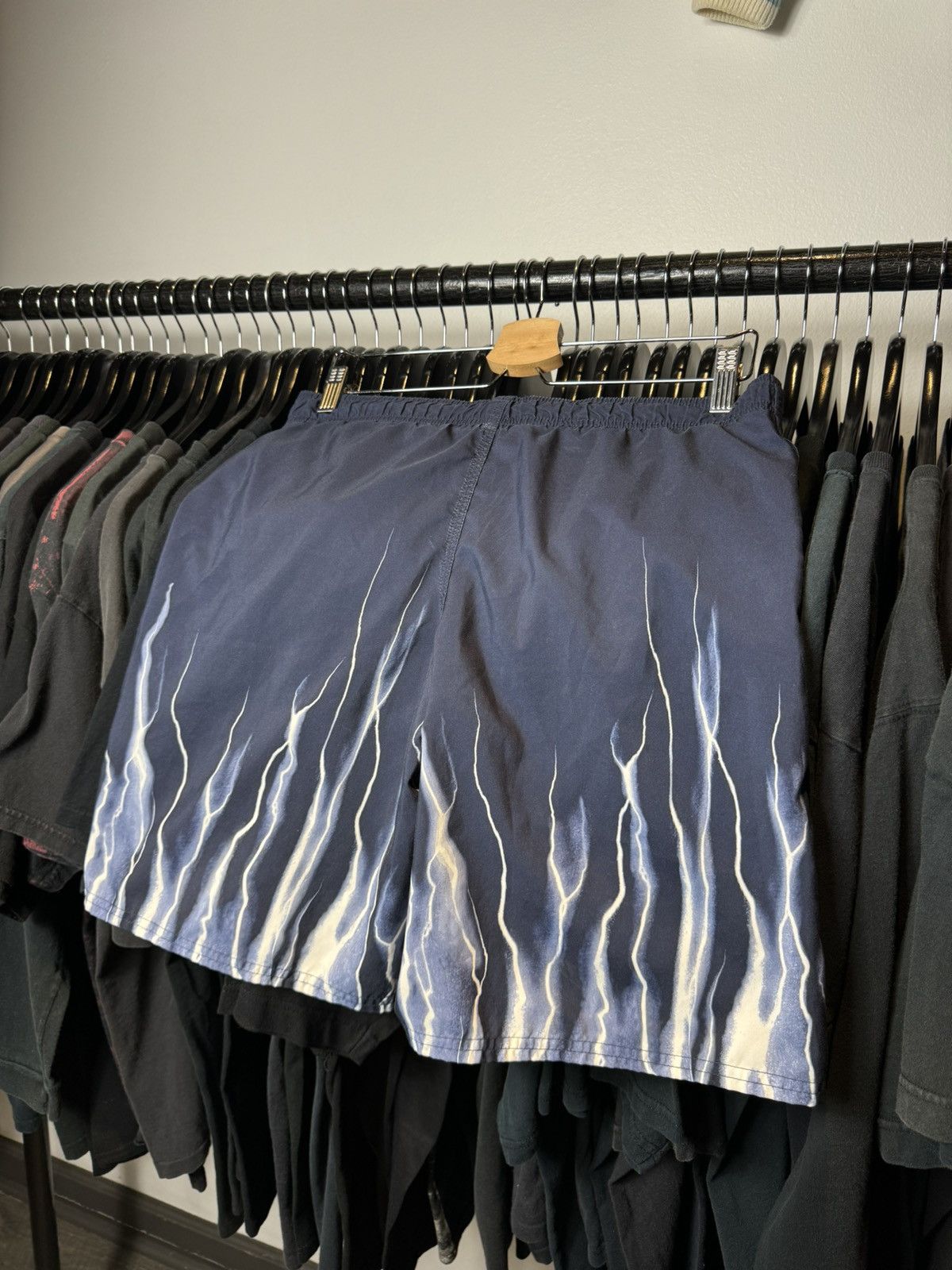 Other Vintage Nike Blue Flames Small Check Nylon Shorts 30/32 Size US 32 / EU 48 - 3 Thumbnail