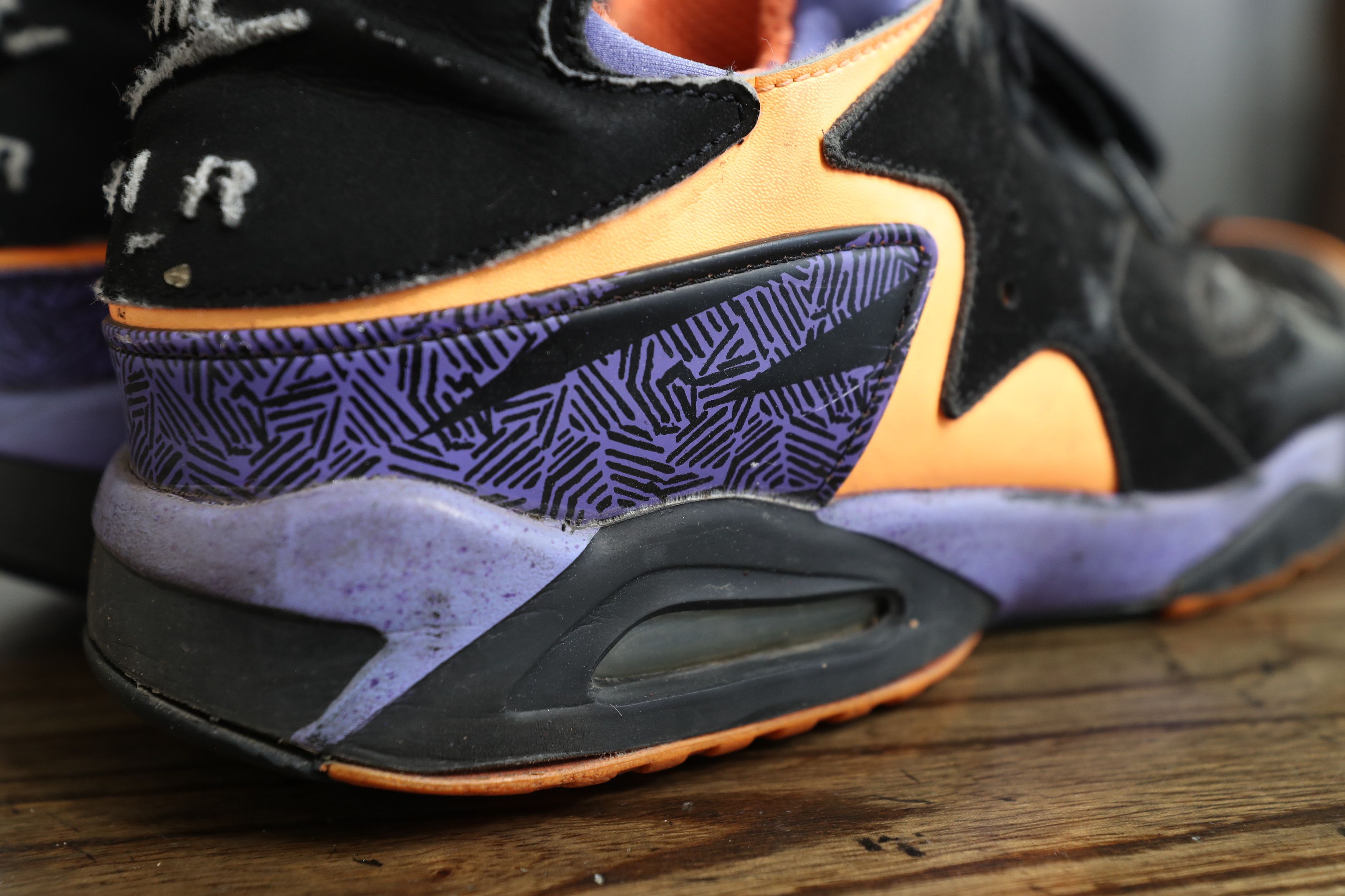 Nike Nike Air Tech Challenge Huarache Suns (10.5) Size US 10.5 / EU 43-44 - 9 Thumbnail