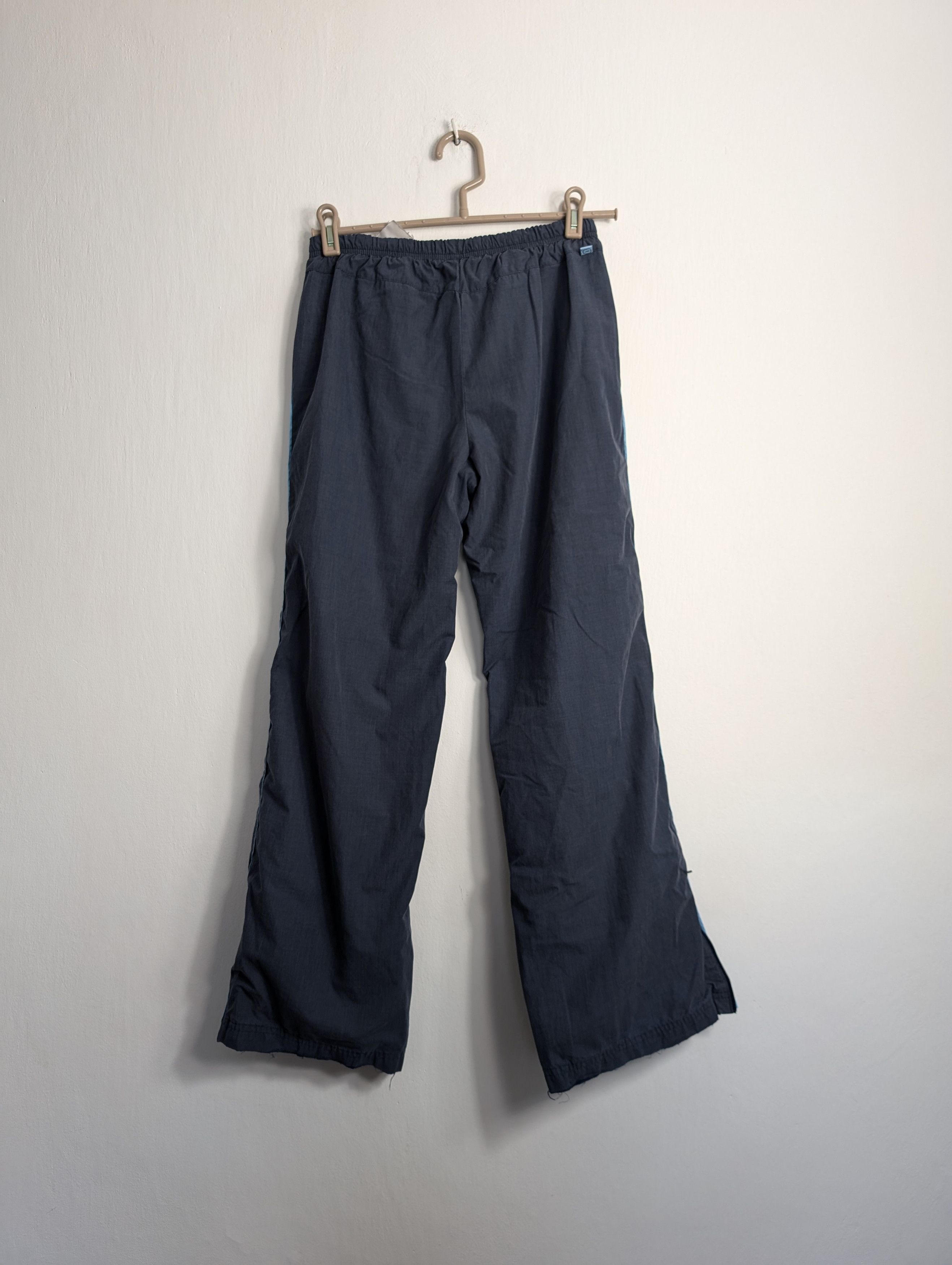 Nike × Vintage Vintage Nike Y2K Track Pants Streetwear Wide Baggy Size 26" / US 2 / IT 38 - 3 Thumbnail