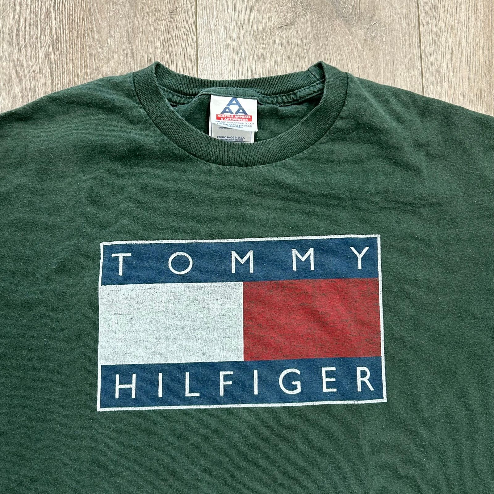 Tommy Hilfiger Vintage Tommy Hilfiger Flag Logo Green Tee T Shirt Size XL Size US XL / EU 56 / 4 - 2 Thumbnail