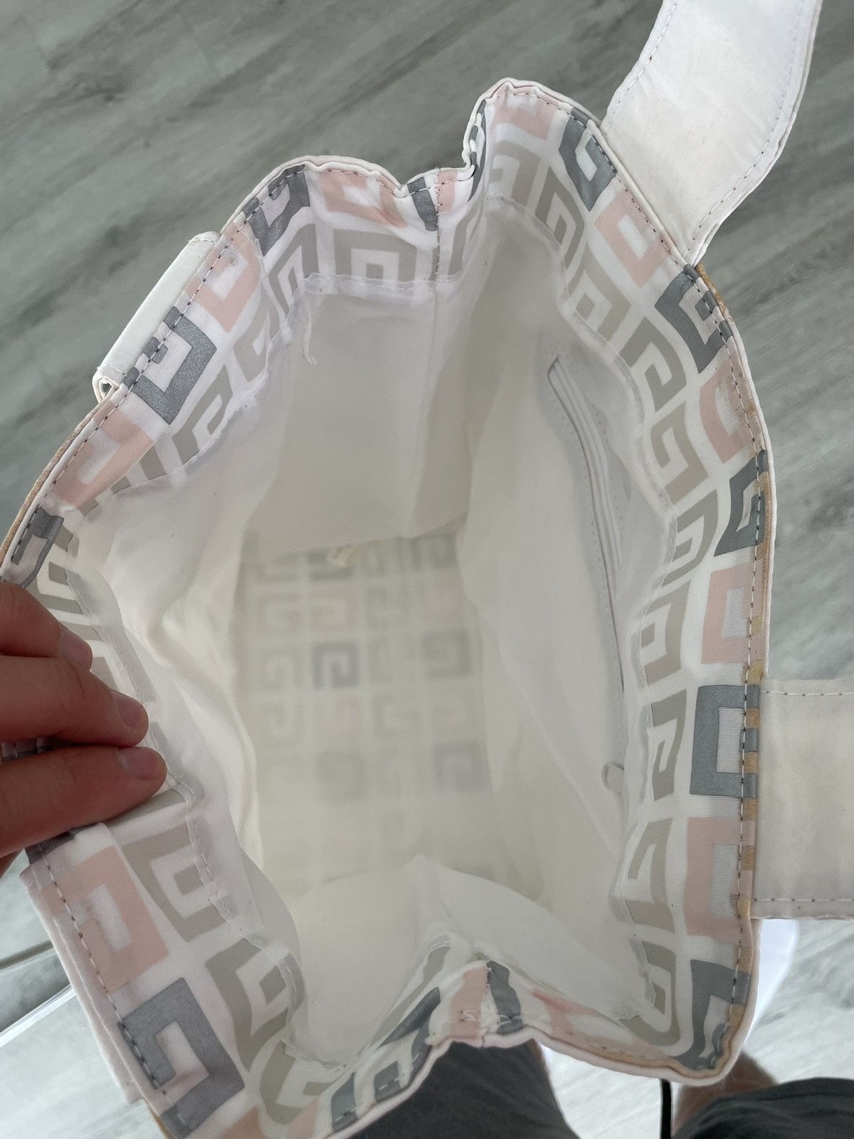 Designer × Givenchy × Vintage Vintage Givenchy Canvas Bag Tote Perfume White Shoulder Whit Size ONE SIZE - 10 Thumbnail