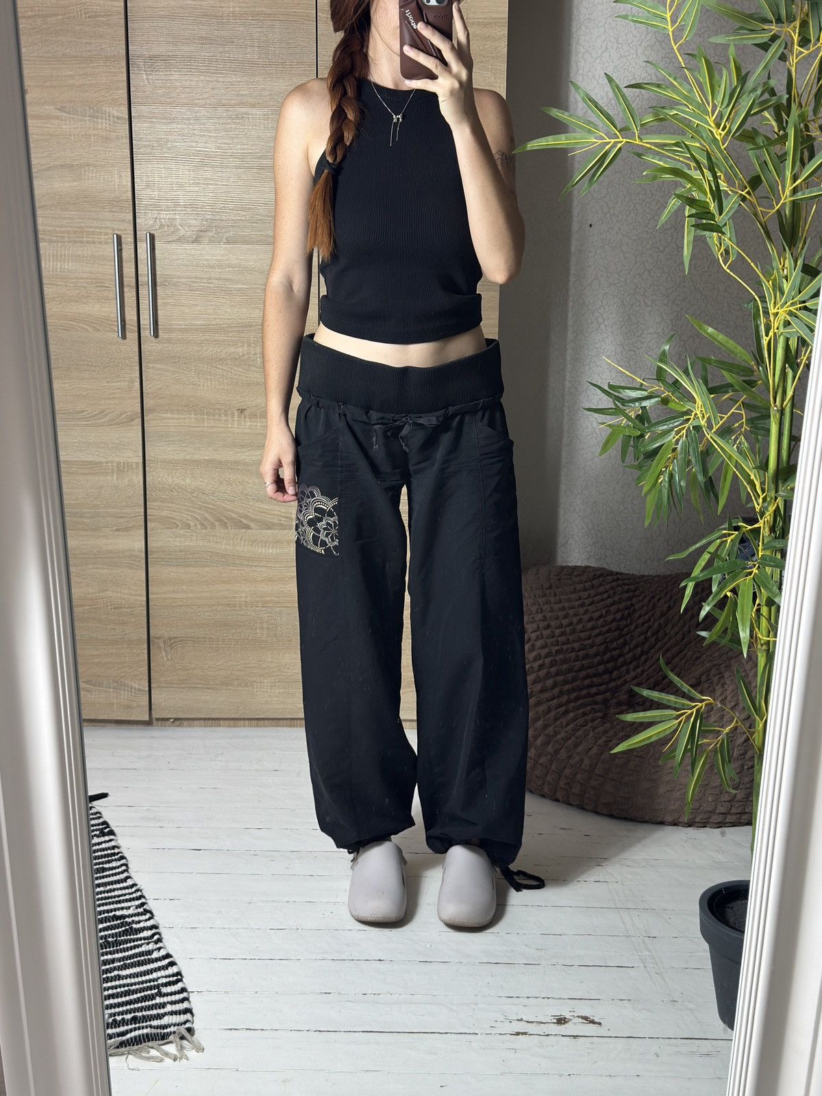 VINTAGE REEBOK PARACHUTE STYLE PANTS