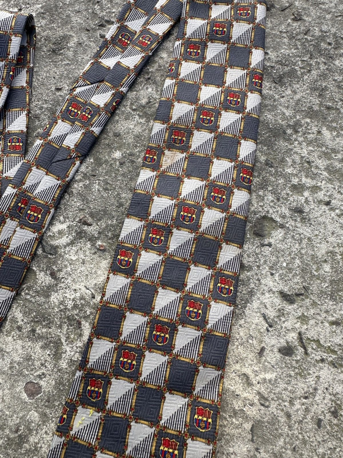 Nike Y2k vintage Nike Fc Barcelona ties Soccer Streetwear USA VTg Size ONE SIZE - 3 Thumbnail