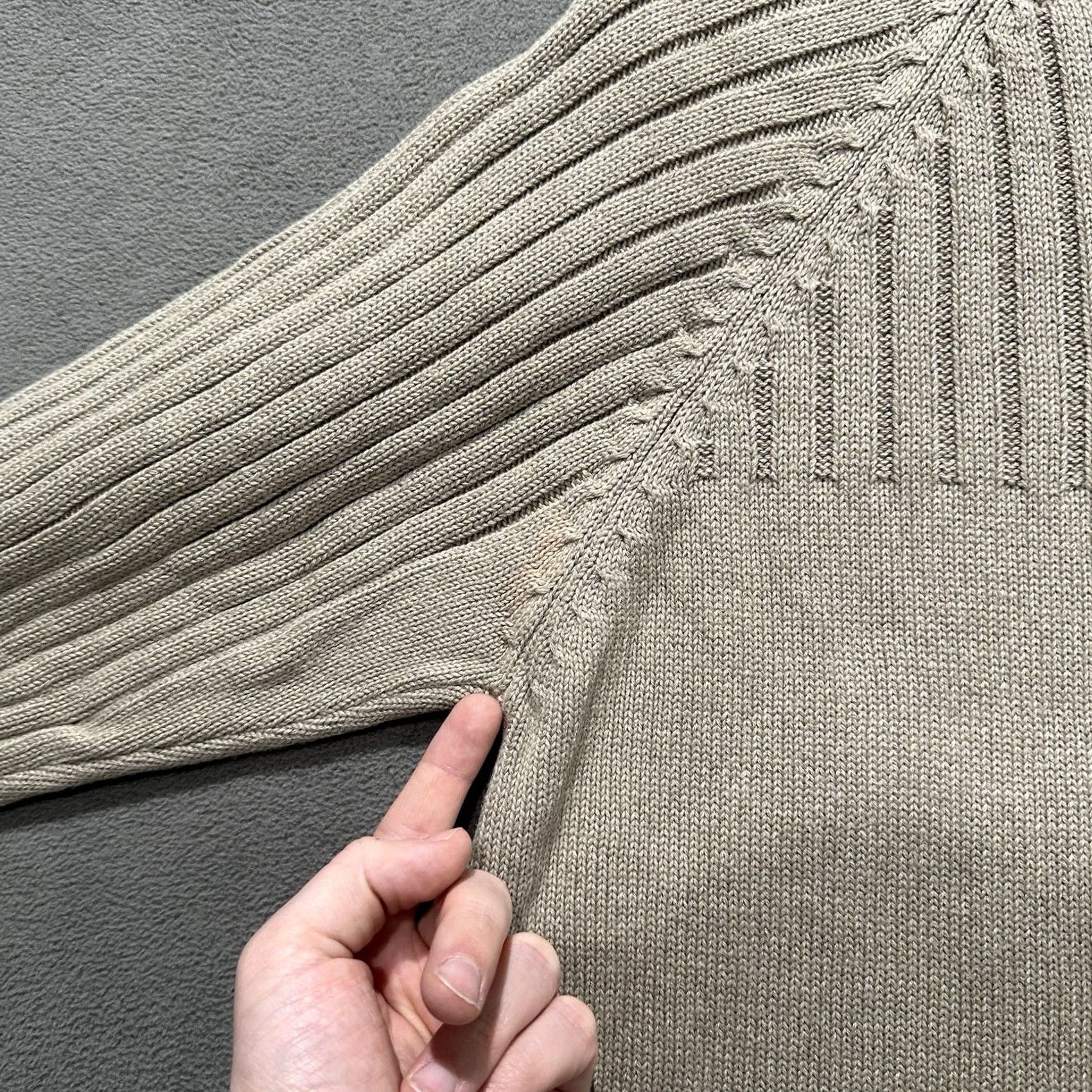 Vintage Columbia Sweater Mens M Beige Crewneck Ribbed Knit Pullover Distressed READ Size US M / EU 48-50 / 2 - 7 Thumbnail