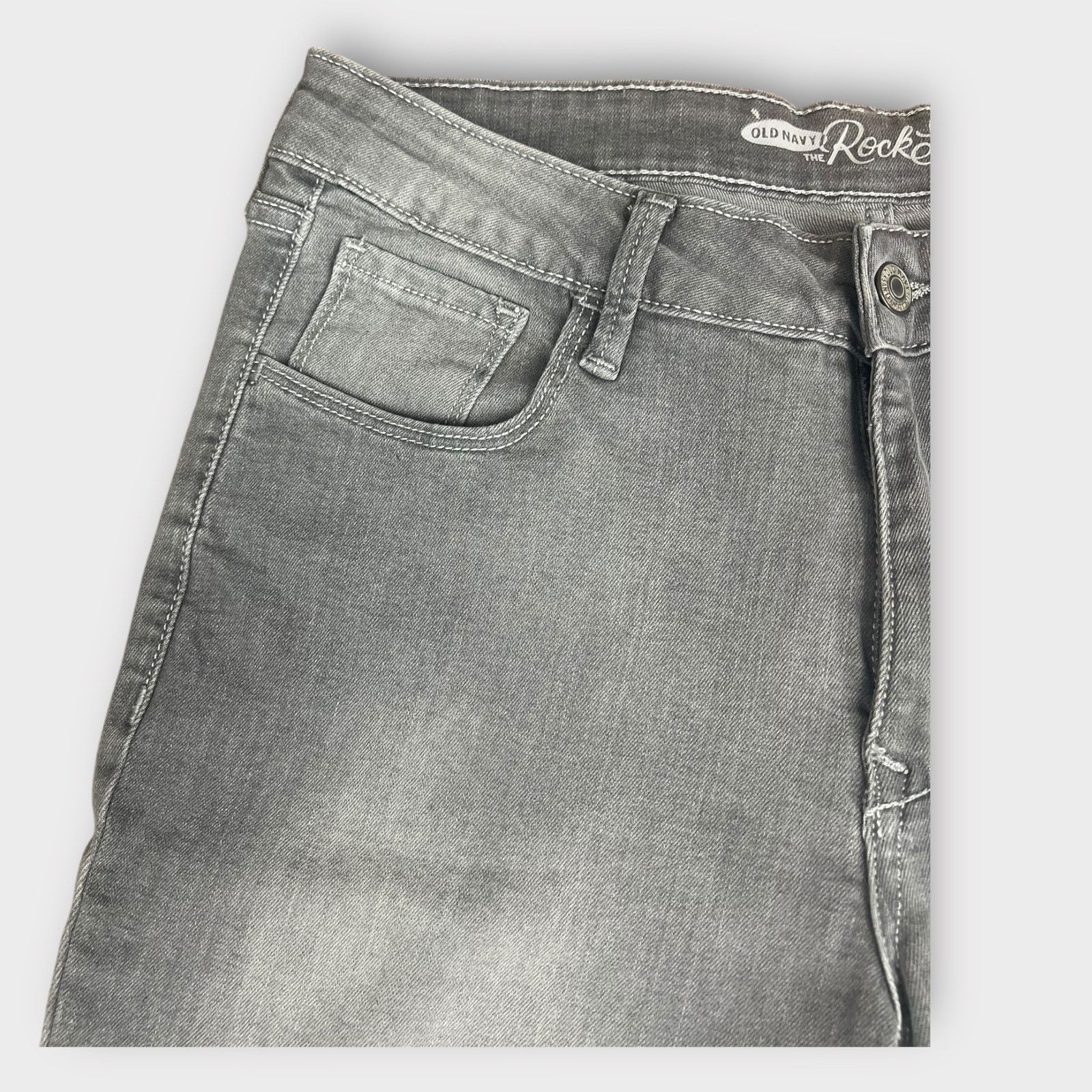 Old Navy Old Navy Mid-Rise Rockstar Super-Skinny Jeans French Gray Size 34" / US 12 / IT 48 - 5 Thumbnail