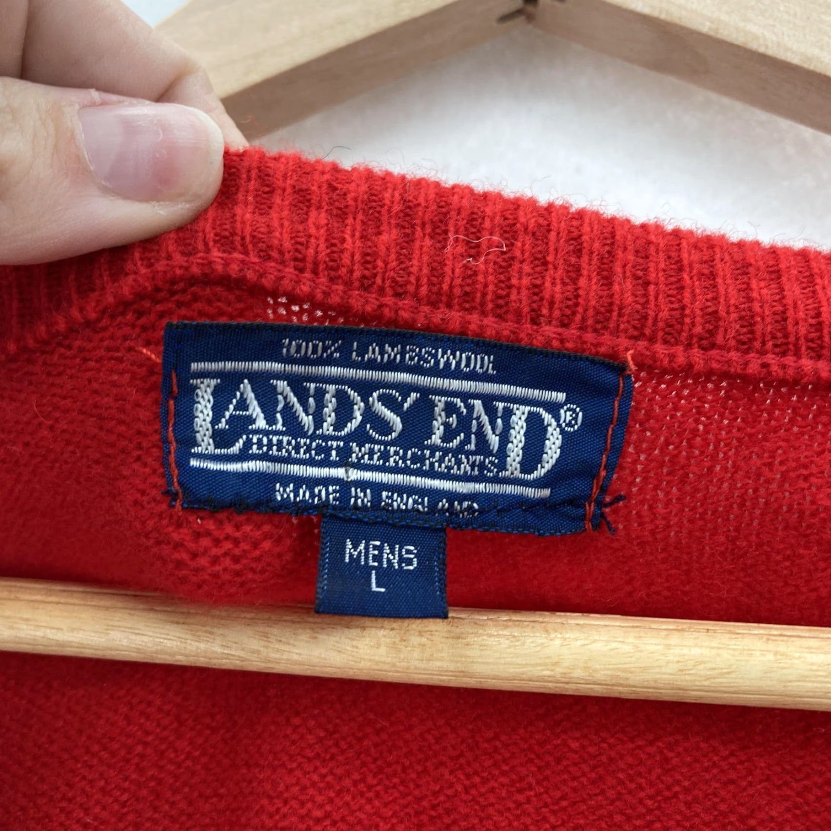 Lands' End VINTAGE Lands' End Sweater Mens Large Red V-Neck 100% Lambswool Pullover England Size US L / EU 52-54 / 3 - 4 Thumbnail