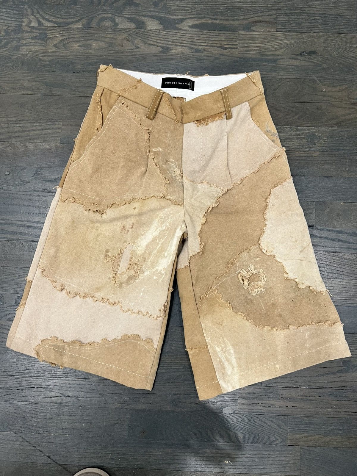 Who Decides War Unearthed canvas dress shorts Size US 30 / EU 46 - 1 Thumbnail