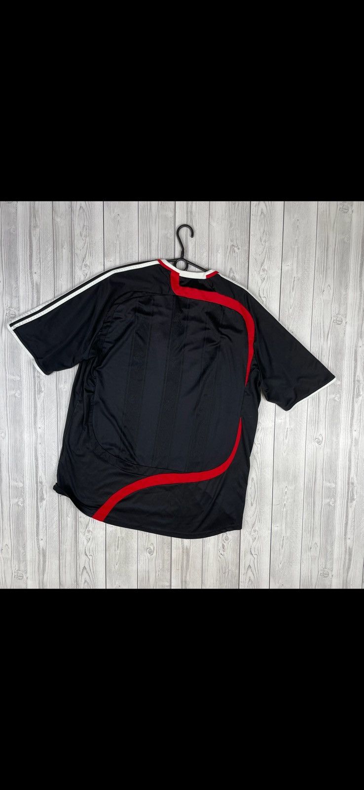 Adidas Vintage adidas Liverpool black rare jersey size XL Size US XL / EU 56 / 4 - 6 Thumbnail