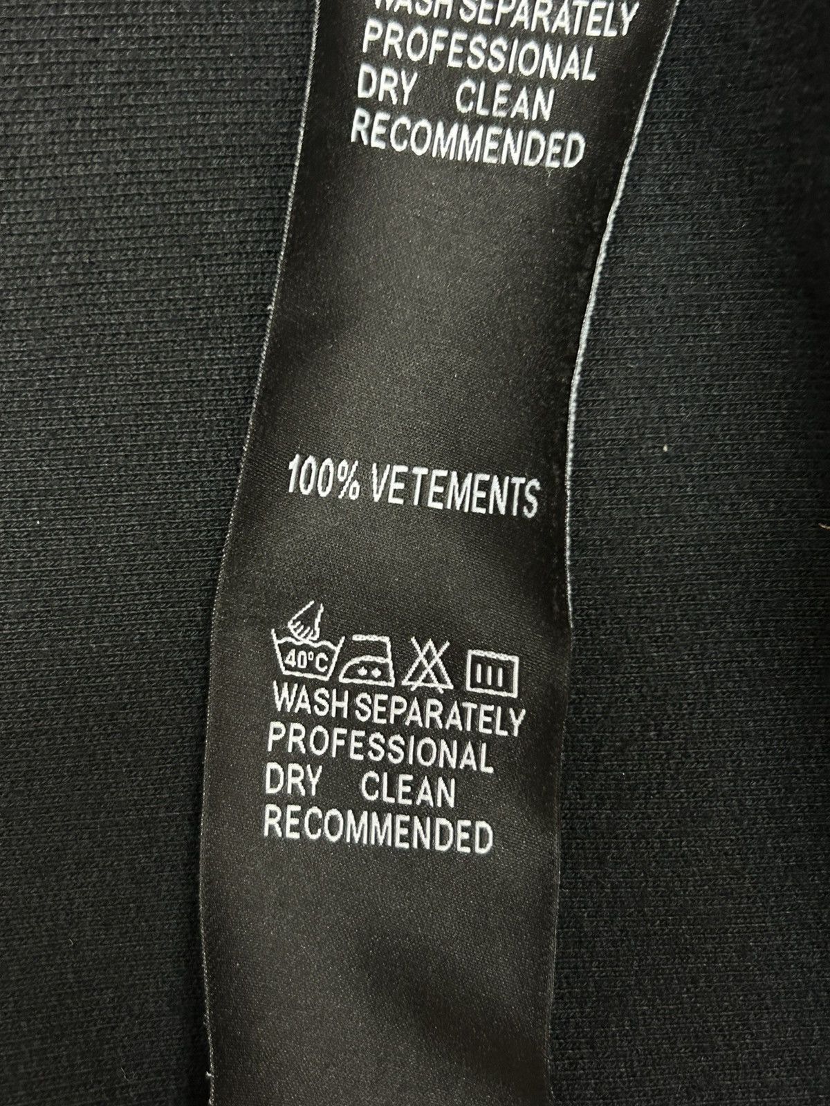 Vetements Vetements 2018 Ribbon Crewneck Size US L / EU 52-54 / 3 - 4 Thumbnail
