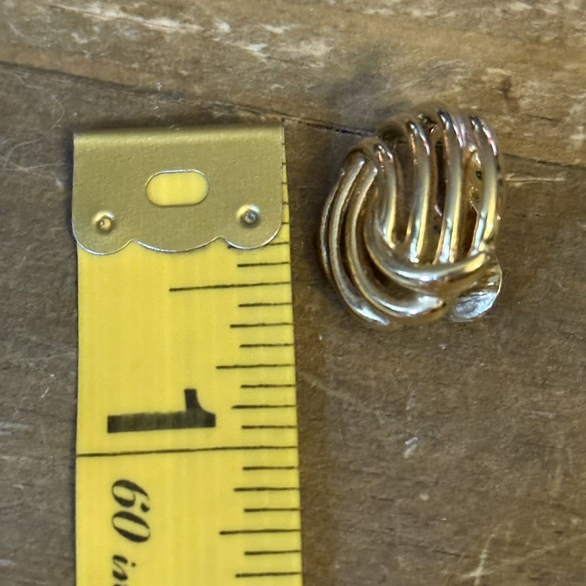 Monet Vintage Monet round swirl clip on earrings Size ONE SIZE - 2 Thumbnail