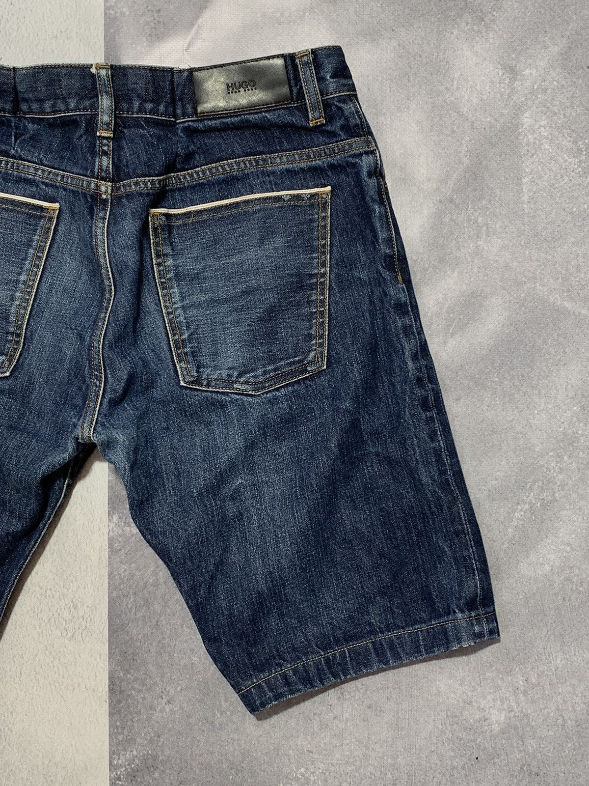Hugo Boss × Vintage Vintage Y2K Hugo Boss denim shorts streetwear size 31 Size US 31 - 7 Thumbnail