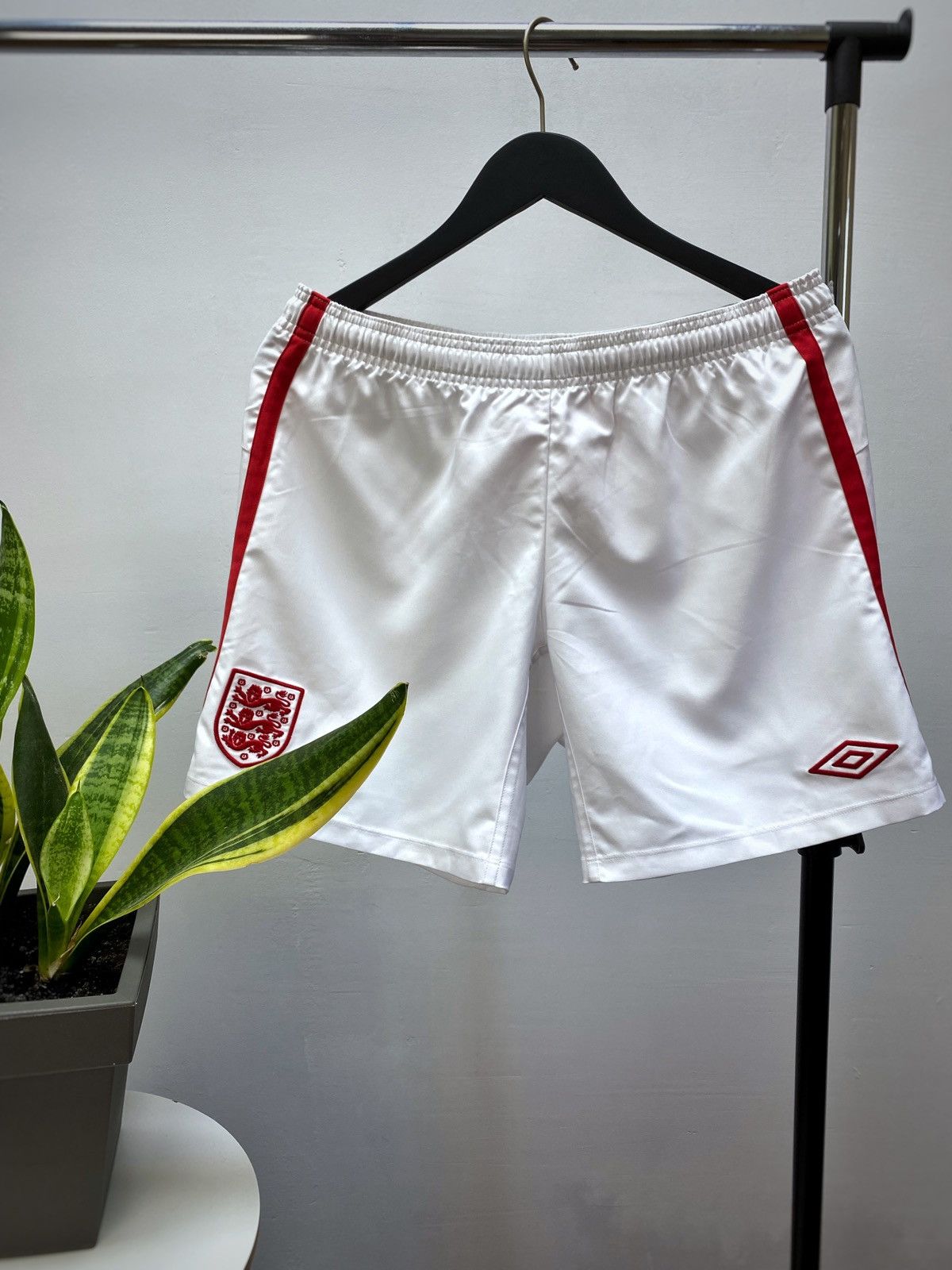 Umbro × Vintage Umbro England National Team Soccer Shorts Size US 32 / EU 48 - 1 Thumbnail