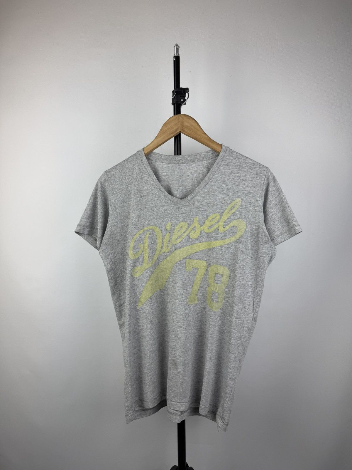 Designer × Diesel × Japanese Brand Vintage 00s Luxury Diesel Big Logo Japanese style T-Shirt Size US M / EU 48-50 / 2 - 1 Thumbnail
