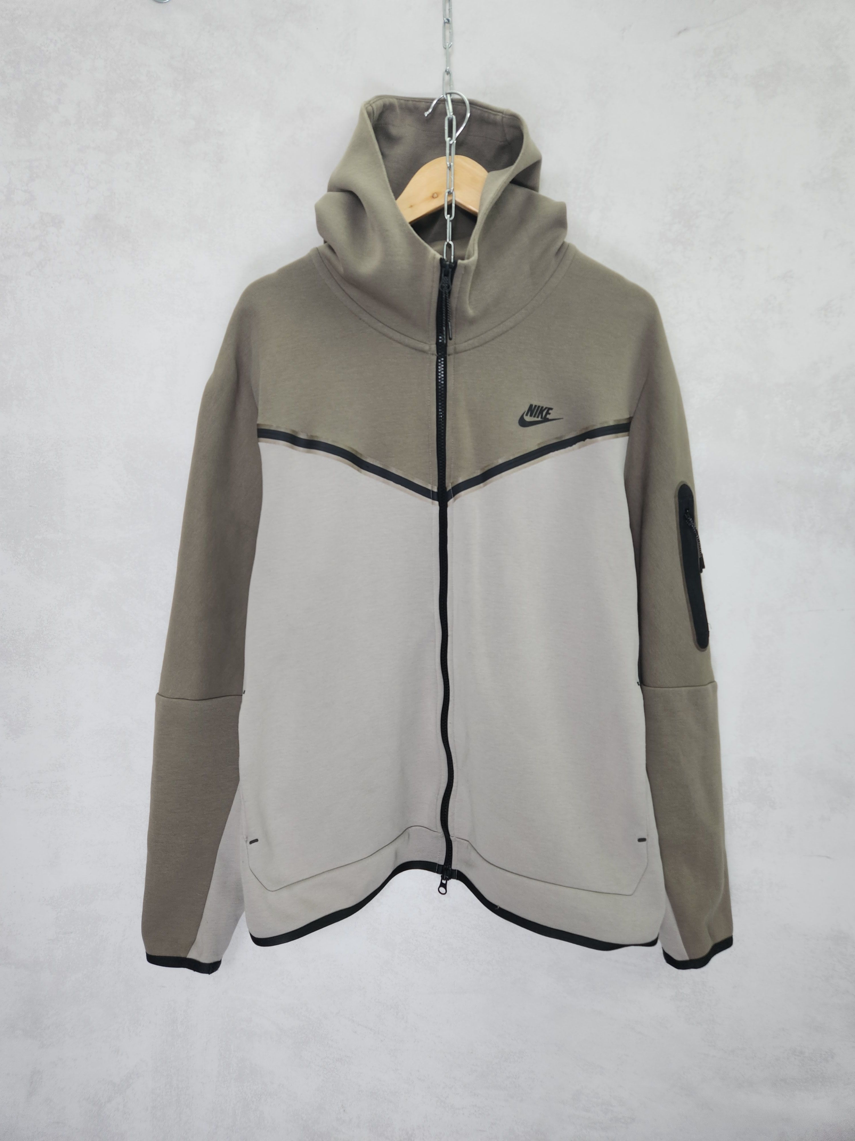 Nike Nike tech fleece windrunner hoodie dv0537 040 Size US XL / EU 56 / 4 - 1 Thumbnail