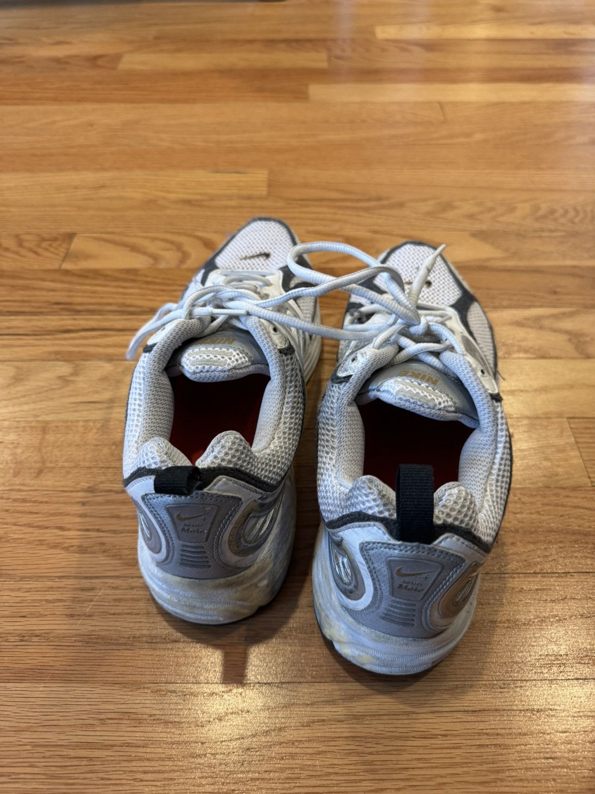 NIKE AIR MAX MOTO+ 2006 VINTAGE RUNNING LEATHER SNEAKERS