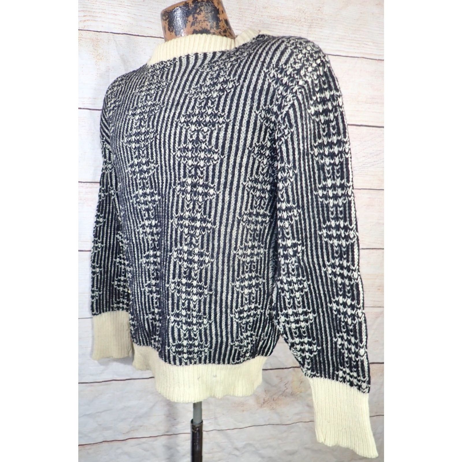Vintage VINTAGE Sarby Sportswear Sweater Mens M Geometric Striped Wool Black & White Vintage Size US M / EU 48-50 / 2 - 2 Thumbnail