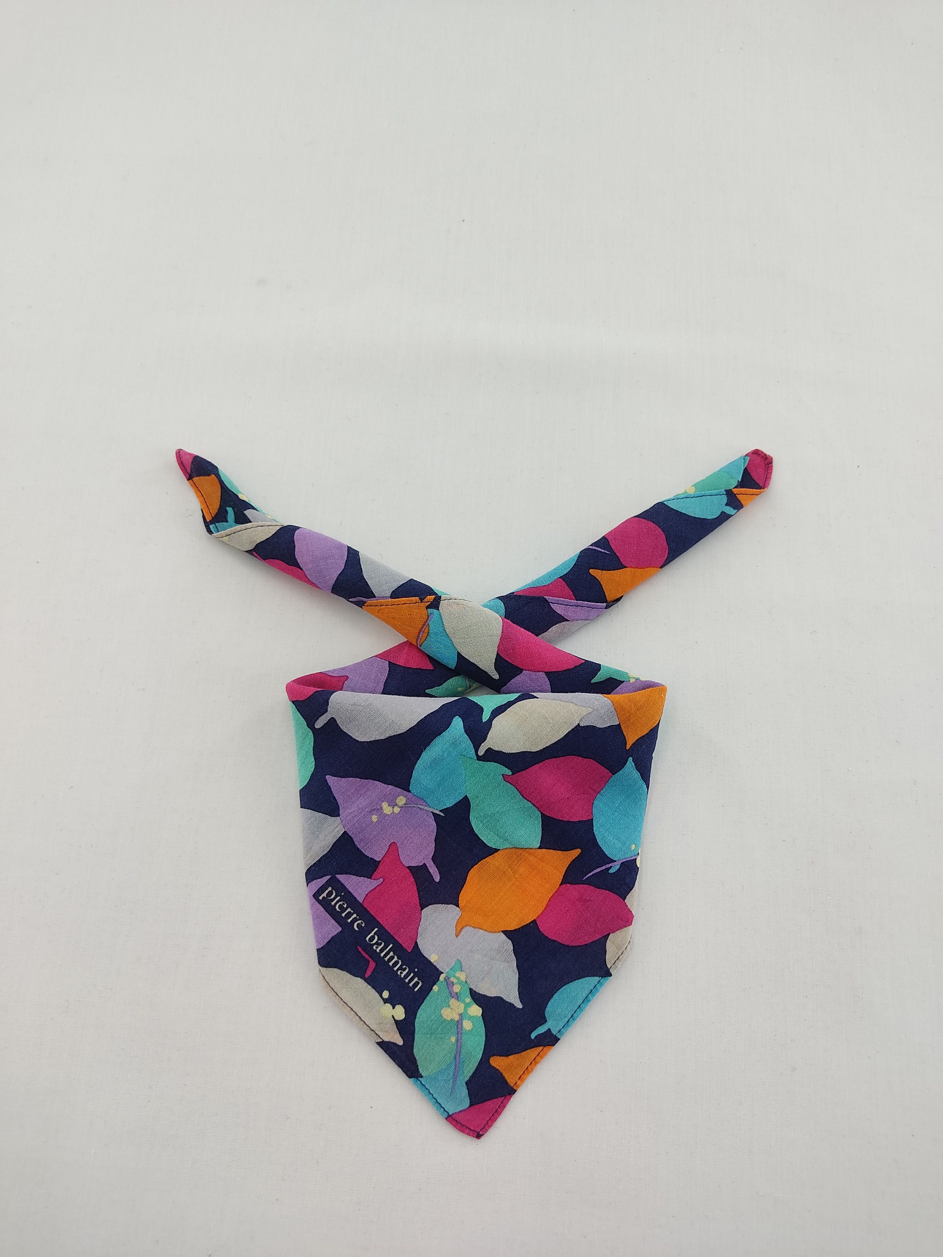Pierre Balmain × Vintage Vintage Pierre Balmain Handkerchief / Neckwear / Bandana Size ONE SIZE - 1 Thumbnail