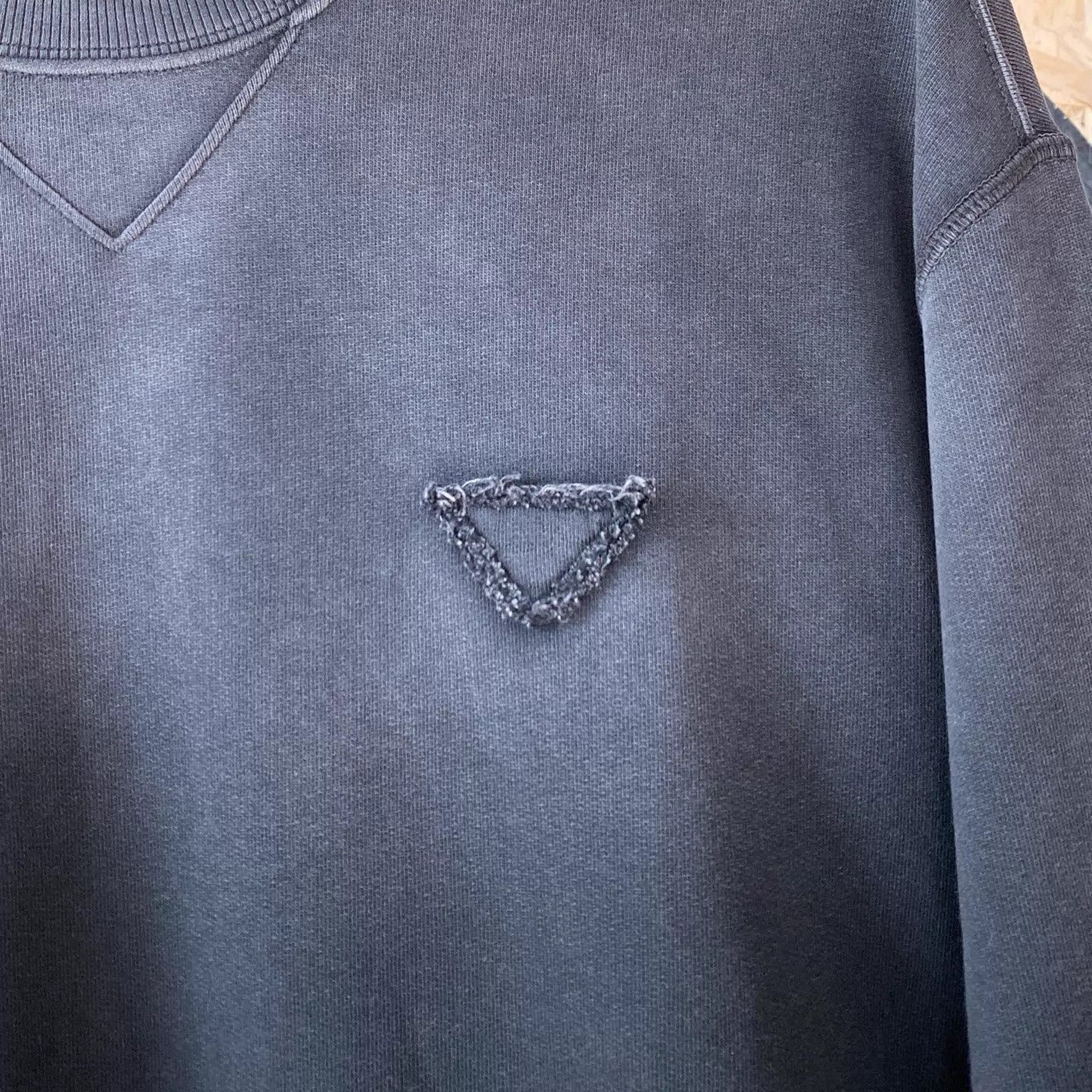 Prada PRADA gradient logo crewneck sweatshirt men's black M Size US M / EU 48-50 / 2 - 5 Thumbnail