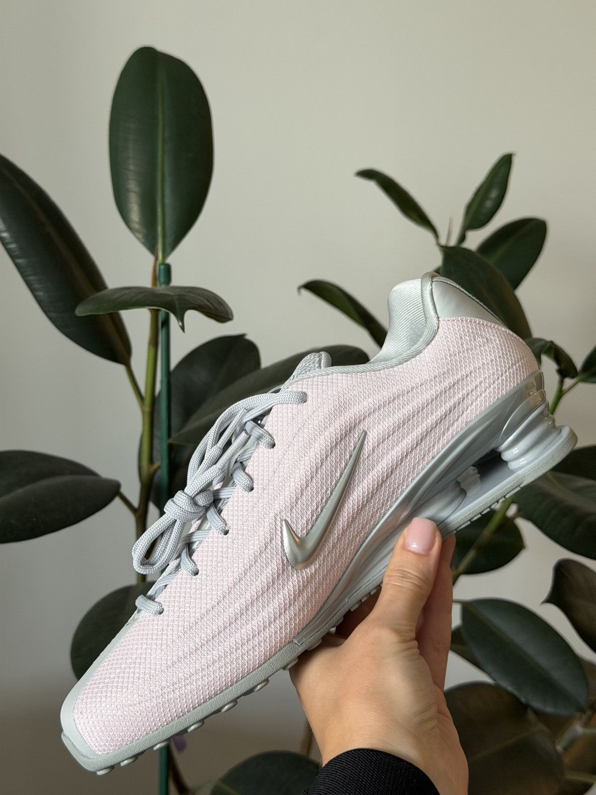 Nike Nike Wmns Shox Z SE "Pink Foam Metallic Silver" 8W / 6.5M Size US 8 / IT 38 - 9 Thumbnail