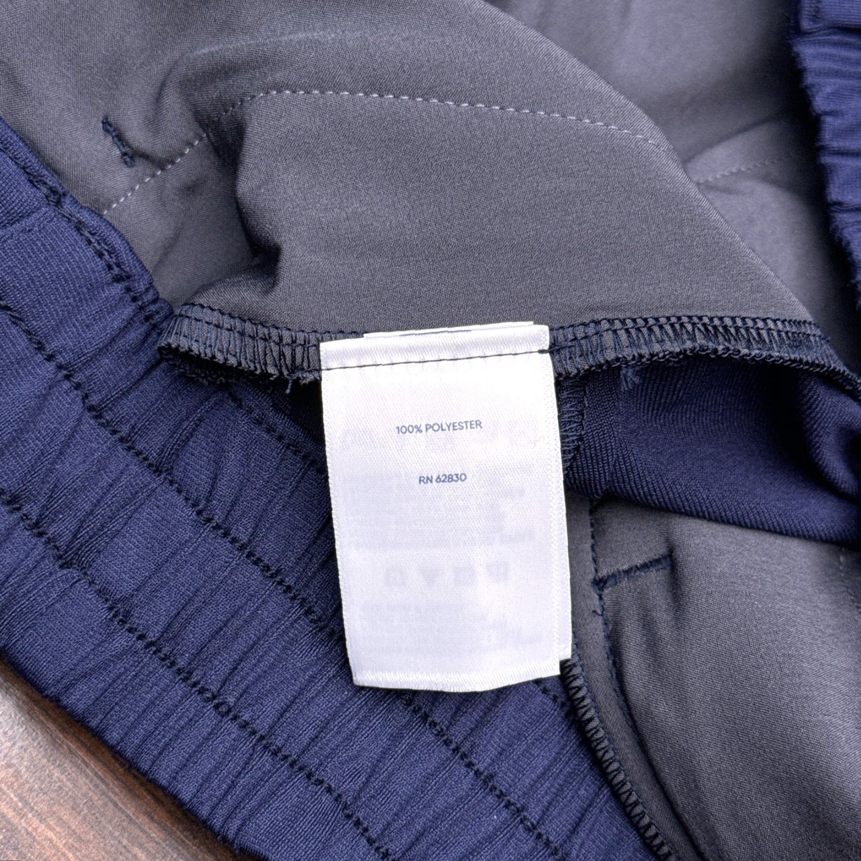 Lands' End Lands' End Pants Womens 1X 16W-18W Deep Sea Navy UPF Pockets Pull On Capris Microfiber Polyester Straight Inseam 23.5 in Plus Size Size 40" / US 18 - 7 Thumbnail