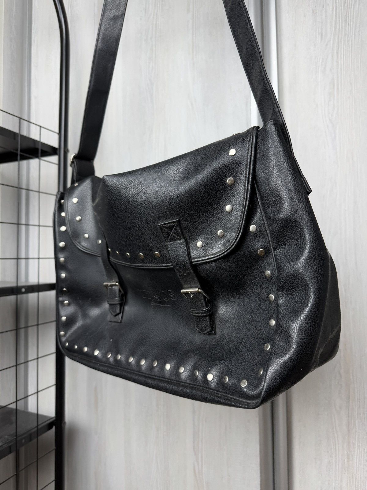 Versus Versace Versus Gianni Versace black faux leather stud shoulder bag Size ONE SIZE - 3 Thumbnail