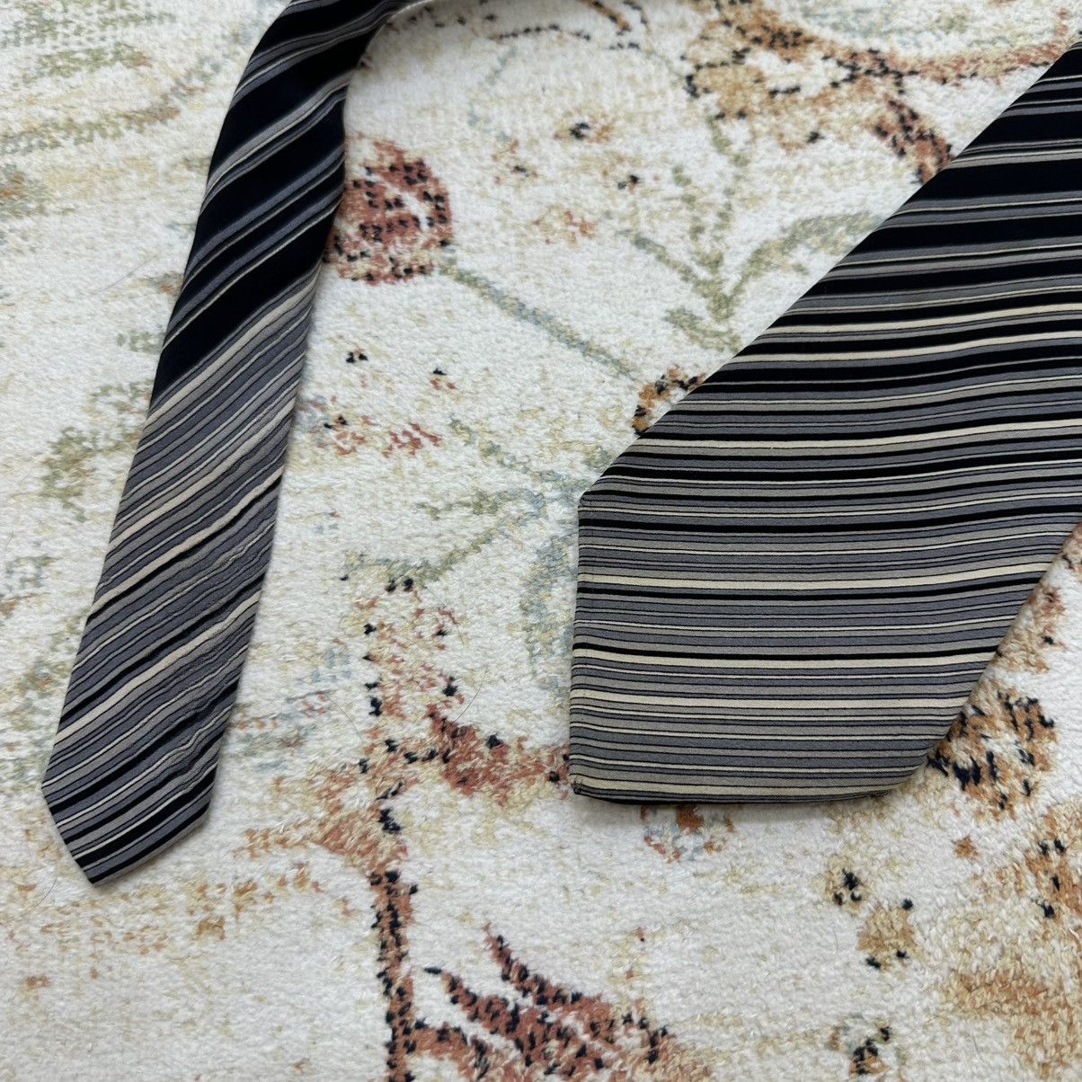 Christian Dior Monsieur Vintage Cristian Dior Monsieur Tie Pure Silk Luxury Streetwe Size ONE SIZE - 5 Thumbnail