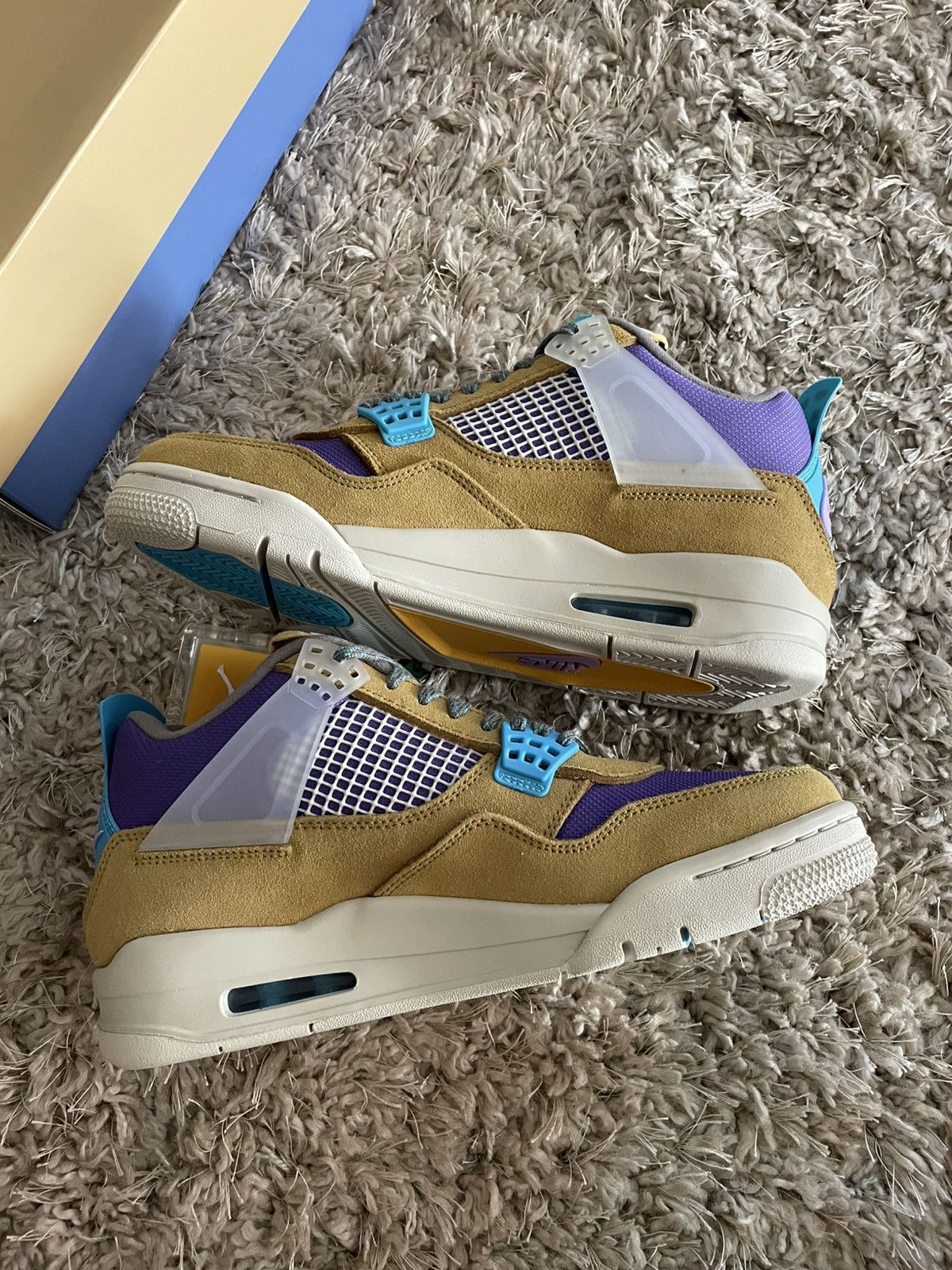 Jordan Brand × Union LA Jordan 4 Union Desert Moss Size US 9 / EU 42 - 3 Thumbnail