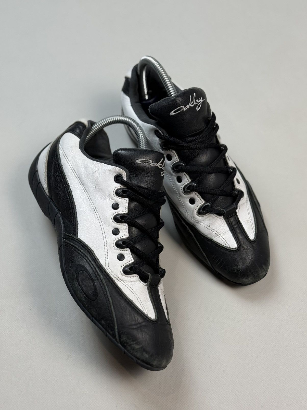Oakley Archive 00s Oakley Leather Low Top Racing Sneakers Shoes Size US 8.5 / IT 38.5 - 5 Thumbnail