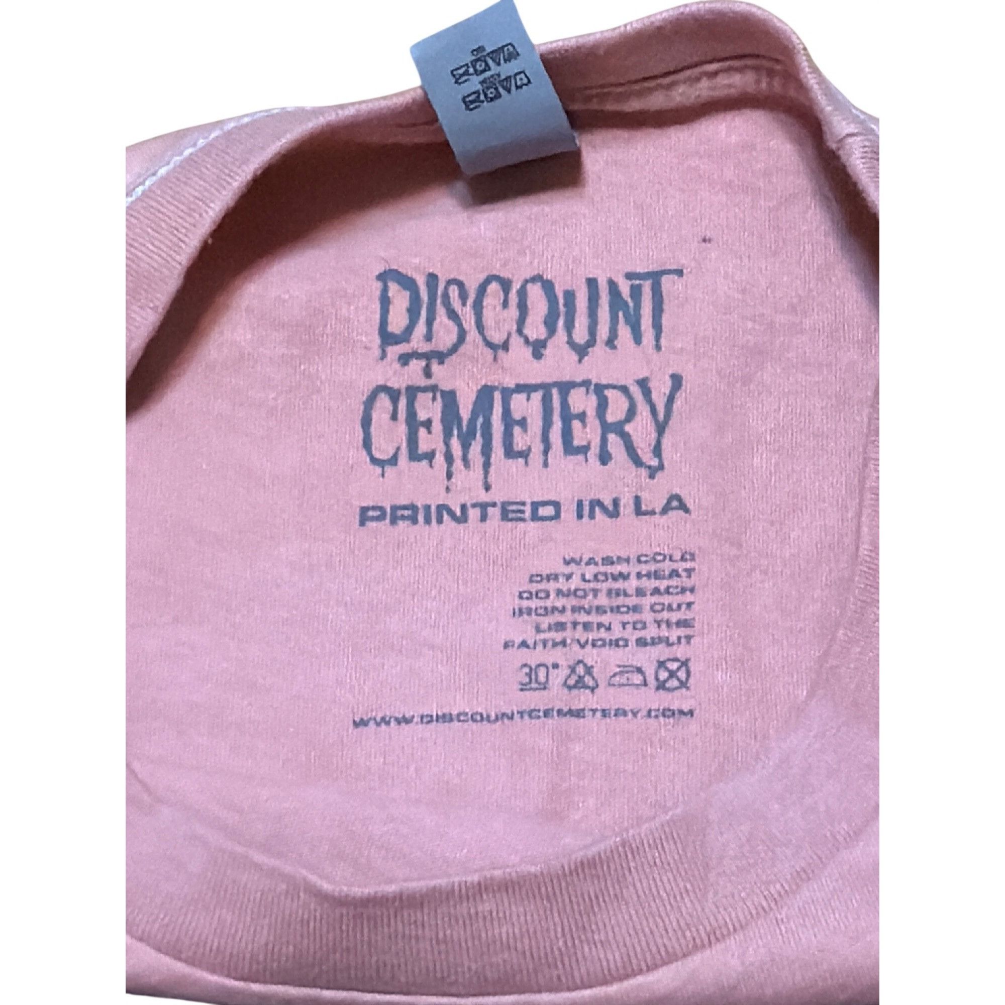 Other Halloween Movie Pink Graphic T Shirt Discount Cemetery Jamie Size US XL / EU 56 / 4 - 5 Thumbnail