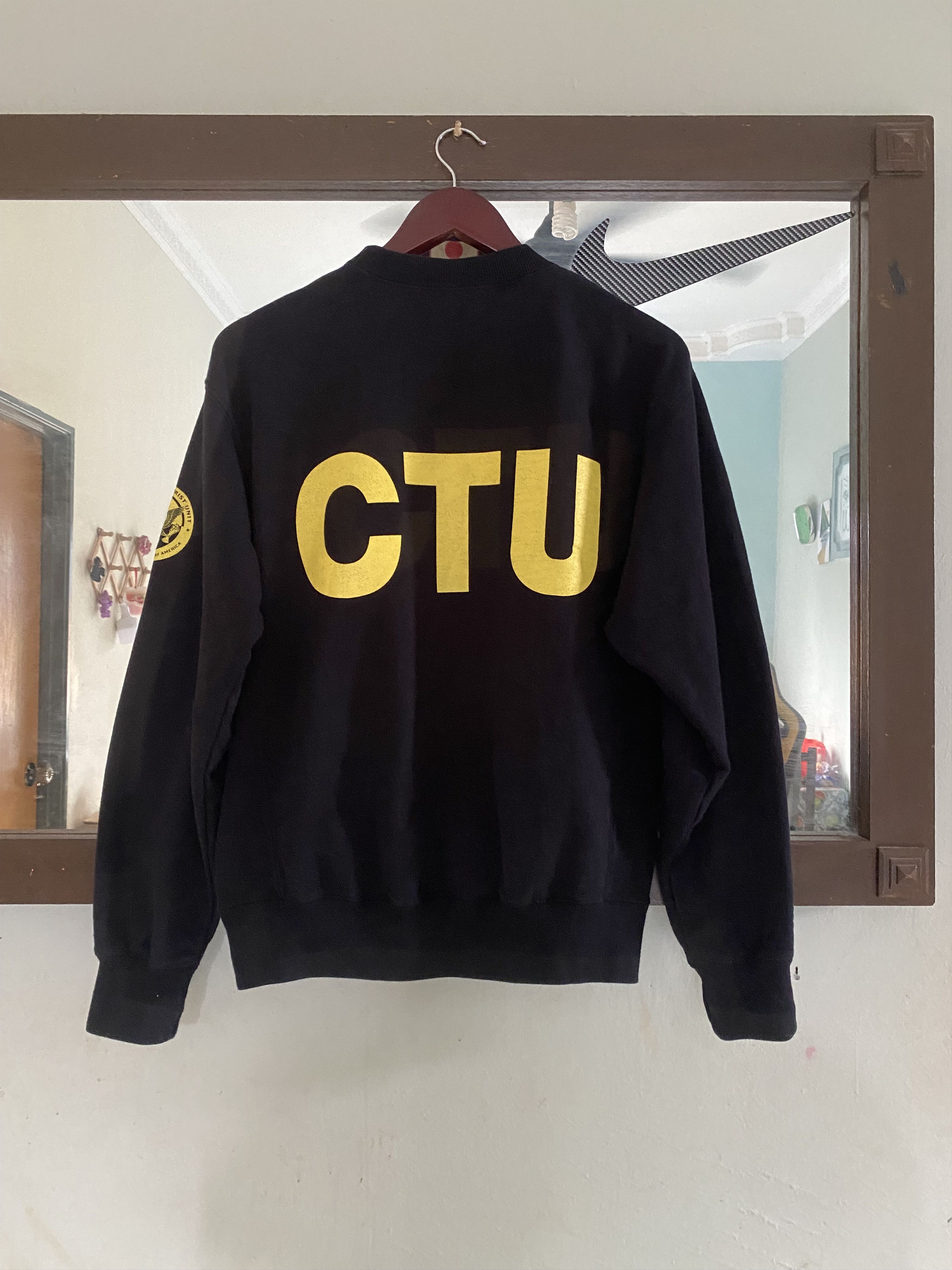 Vintage Vintage CTU Counter Terrorist Unit 24 Sweatshirt Size US S / EU 44-46 / 1 - 4 Thumbnail
